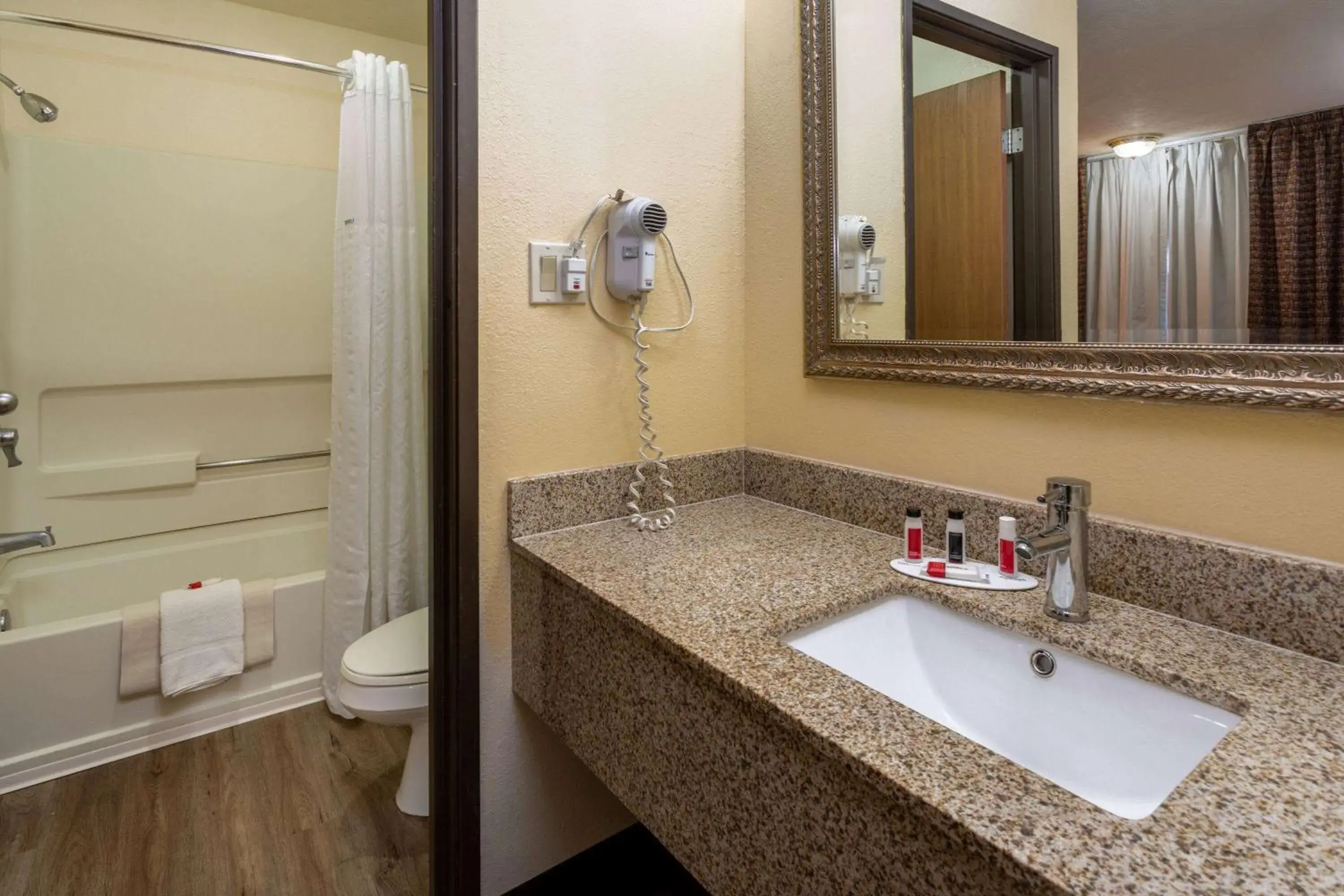 Bathroom in Travelodge by Wyndham Albuquerque East