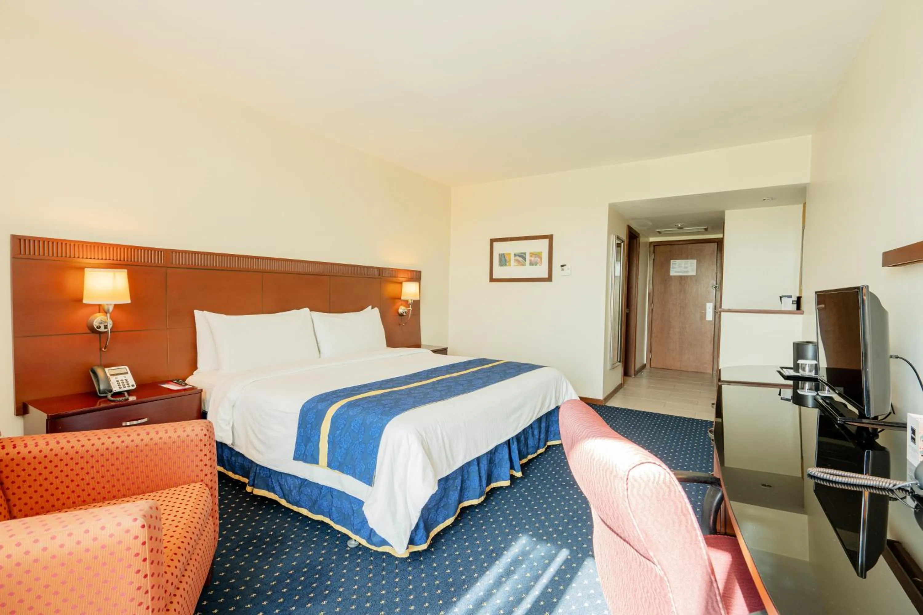 View (from property/room), Bed in Hodelpa Garden Court