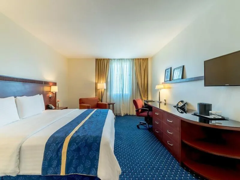 View (from property/room), Bed in Hodelpa Garden Court