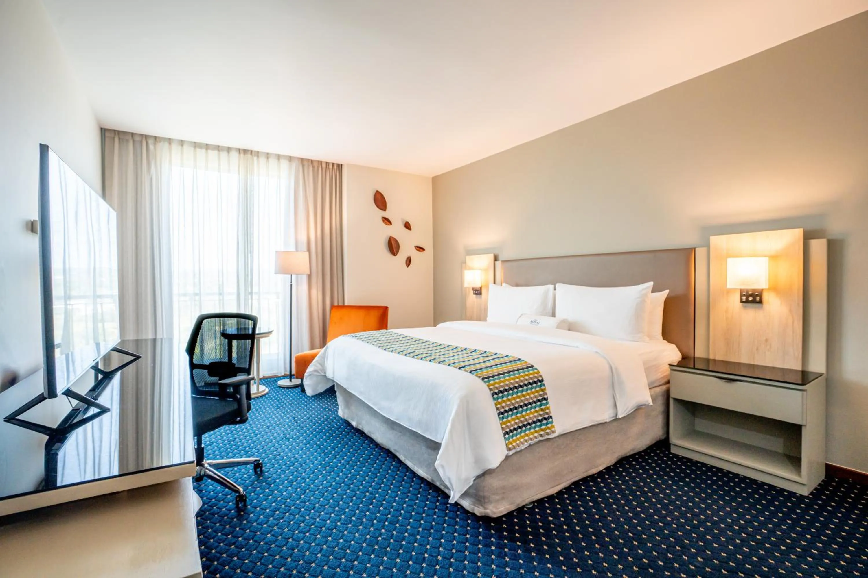 Property building, Bed in Hodelpa Garden Court