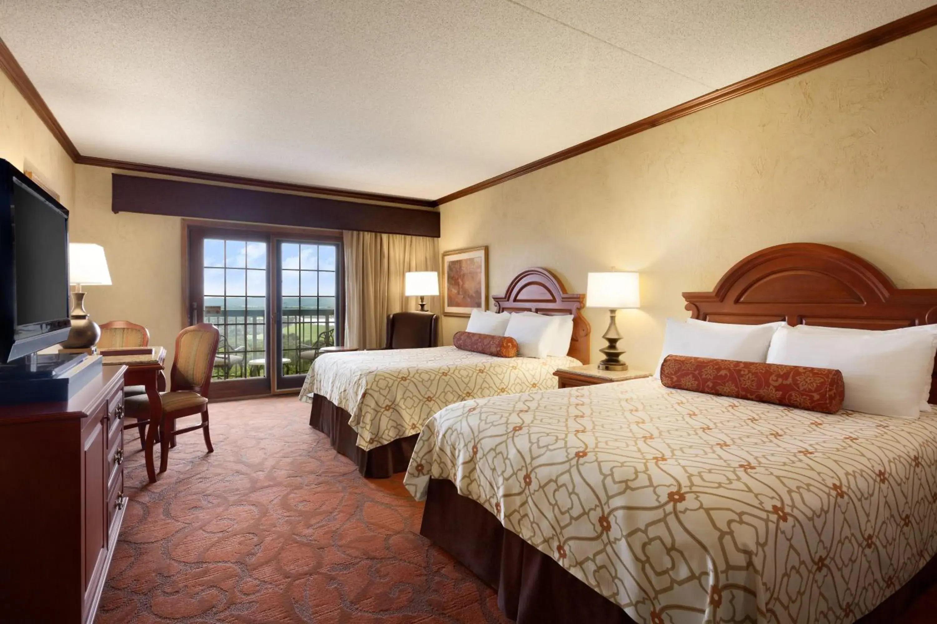 Photo of the whole room, Bed in Chateau on the Lake Resort Spa and Convention Center Photo of the whole room, Bed in Chateau on the Lake Resort Spa and Convention Center