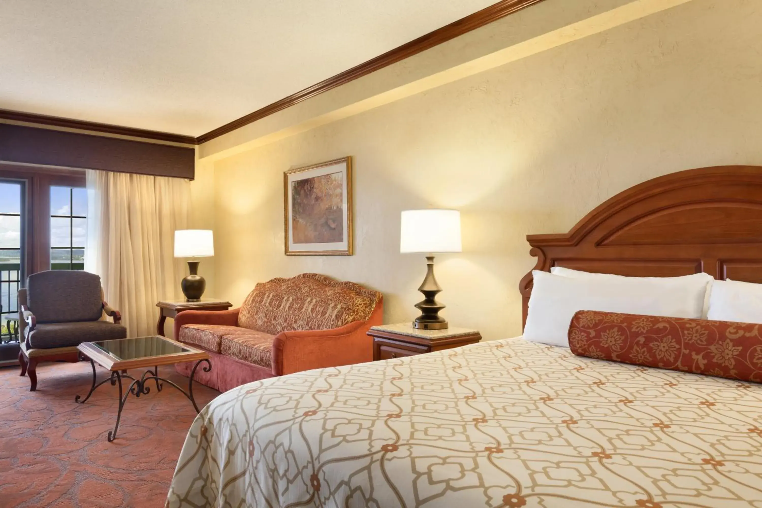 Bedroom, Bed in Chateau on the Lake Resort Spa and Convention Center Bedroom, Bed in Chateau on the Lake Resort Spa and Convention Center