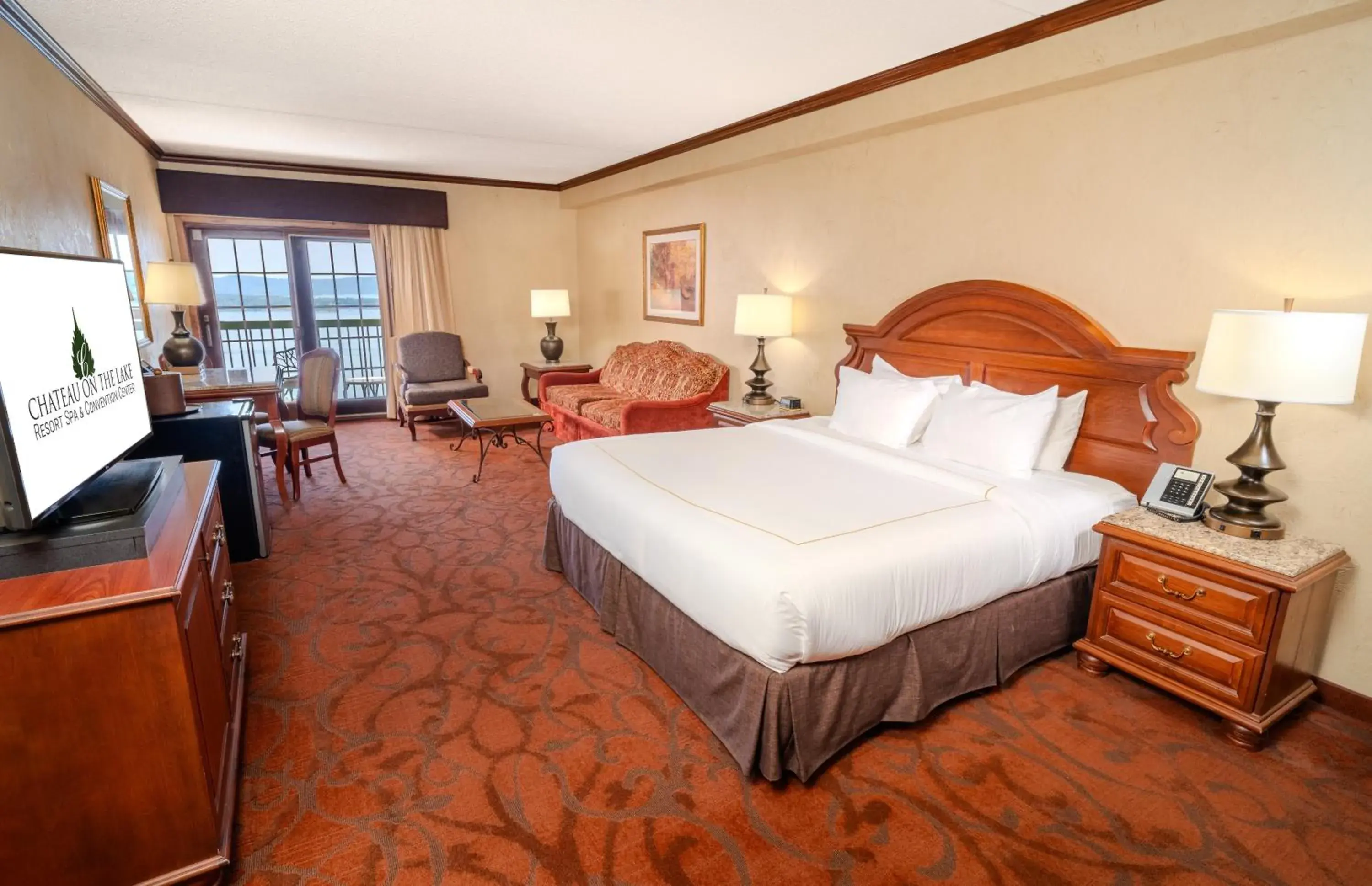 Bedroom, Bed in Chateau on the Lake Resort Spa and Convention Center Bedroom, Bed in Chateau on the Lake Resort Spa and Convention Center