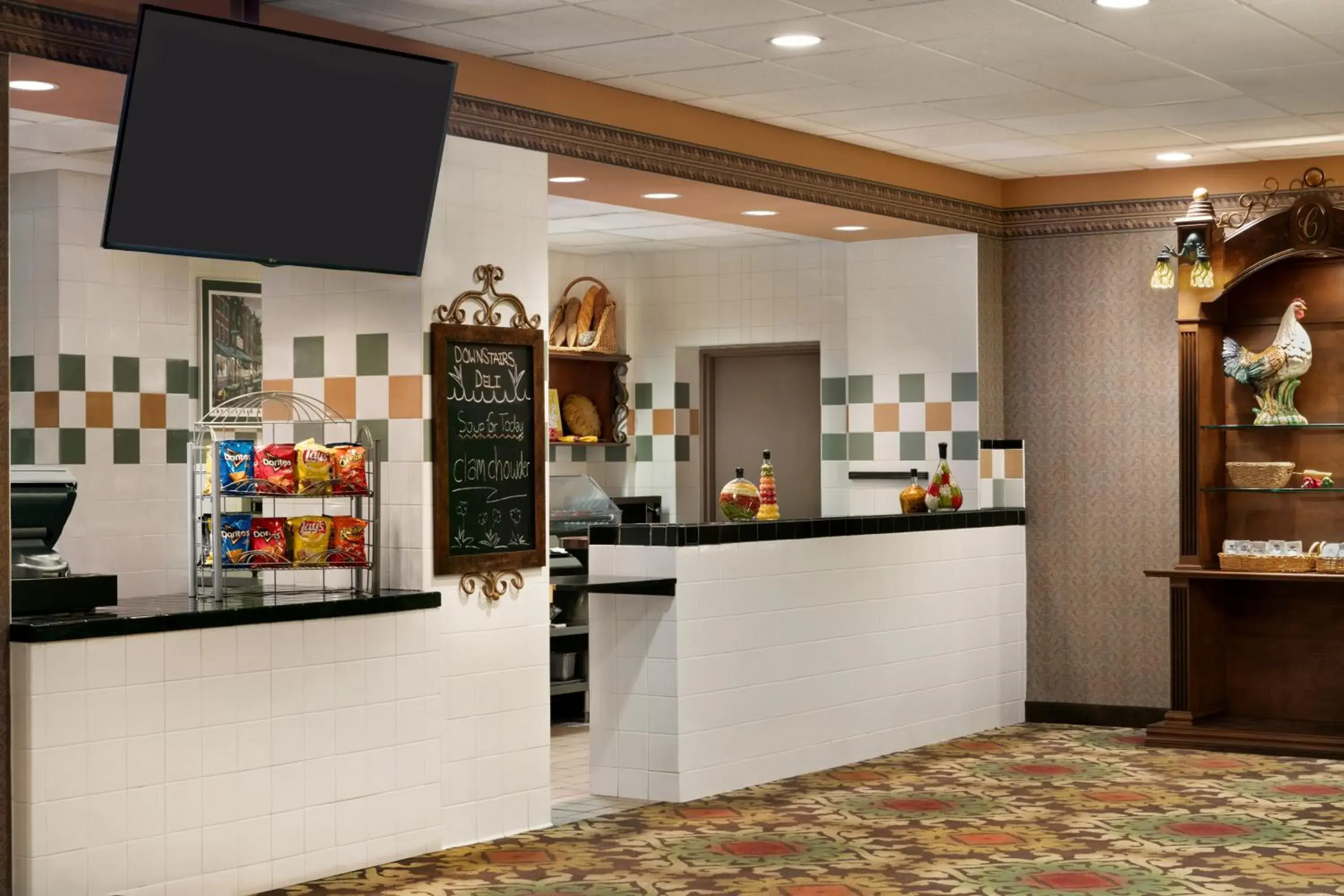 Restaurant/places to eat in Chateau on the Lake Resort Spa and Convention Center Restaurant/places to eat in Chateau on the Lake Resort Spa and Convention Center