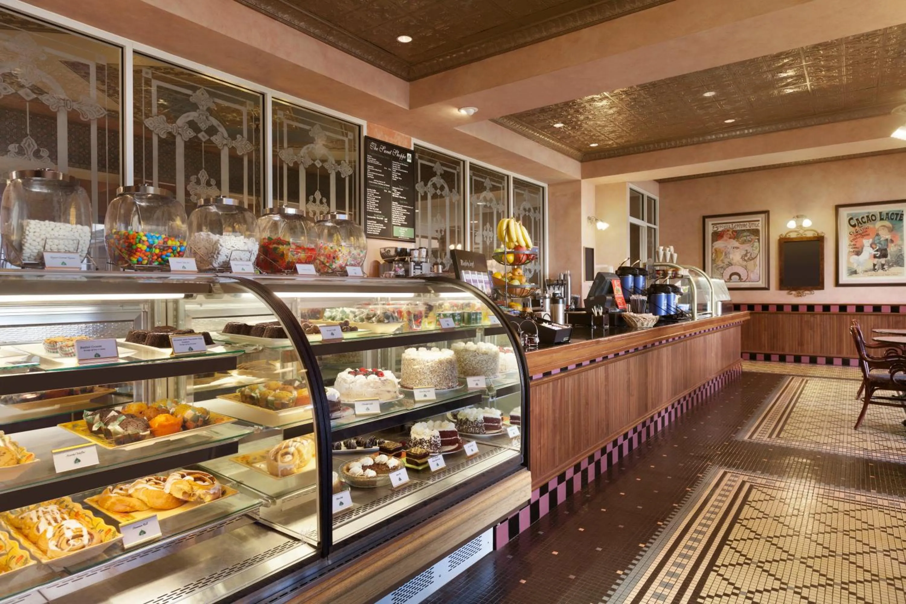 Restaurant/places to eat in Chateau on the Lake Resort Spa and Convention Center