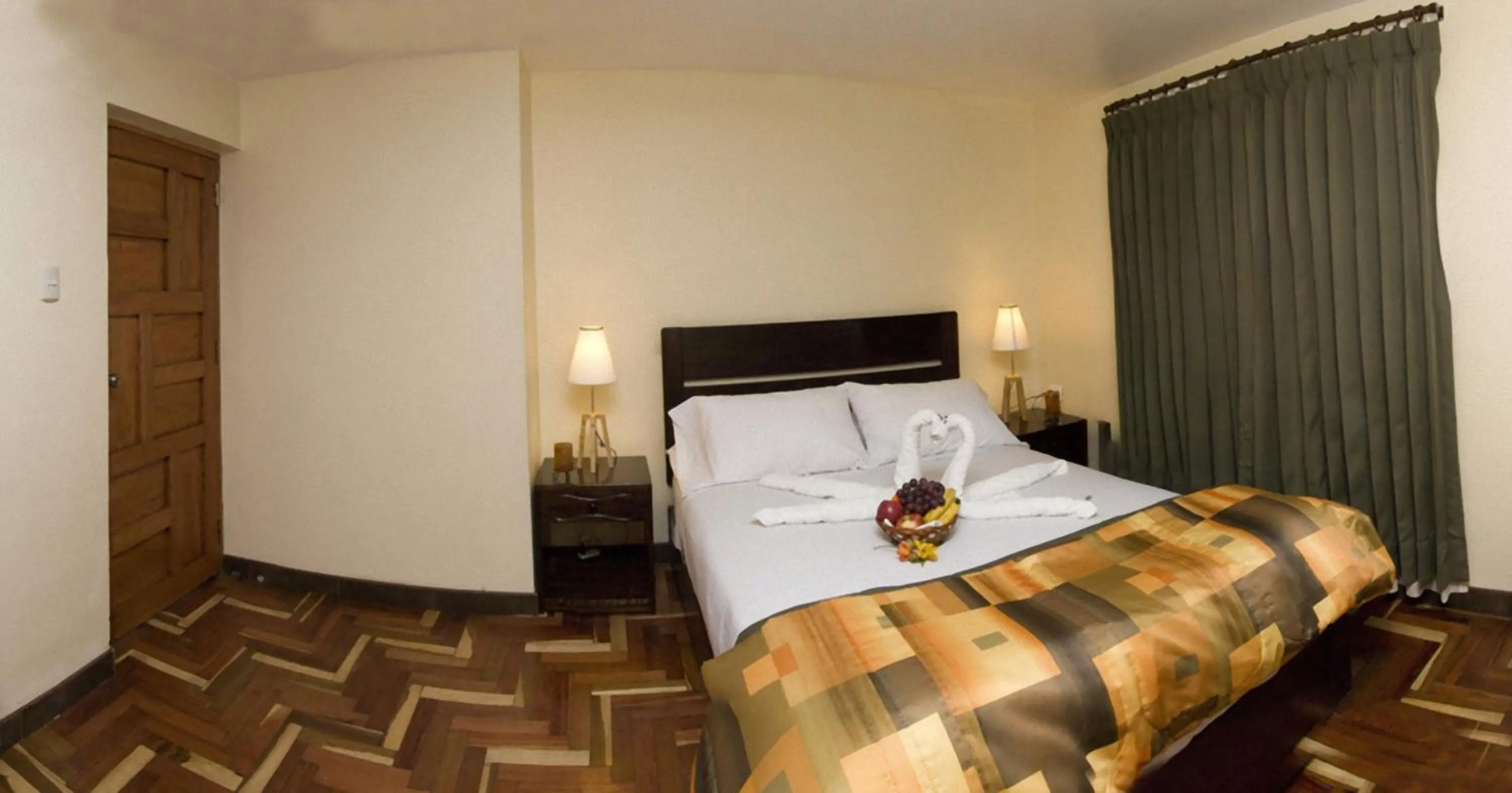 Photo of the whole room, Bed in Hostal Samichay