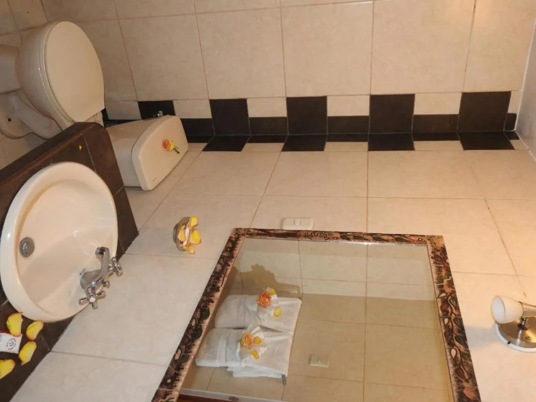 Bathroom in Hostal Samichay