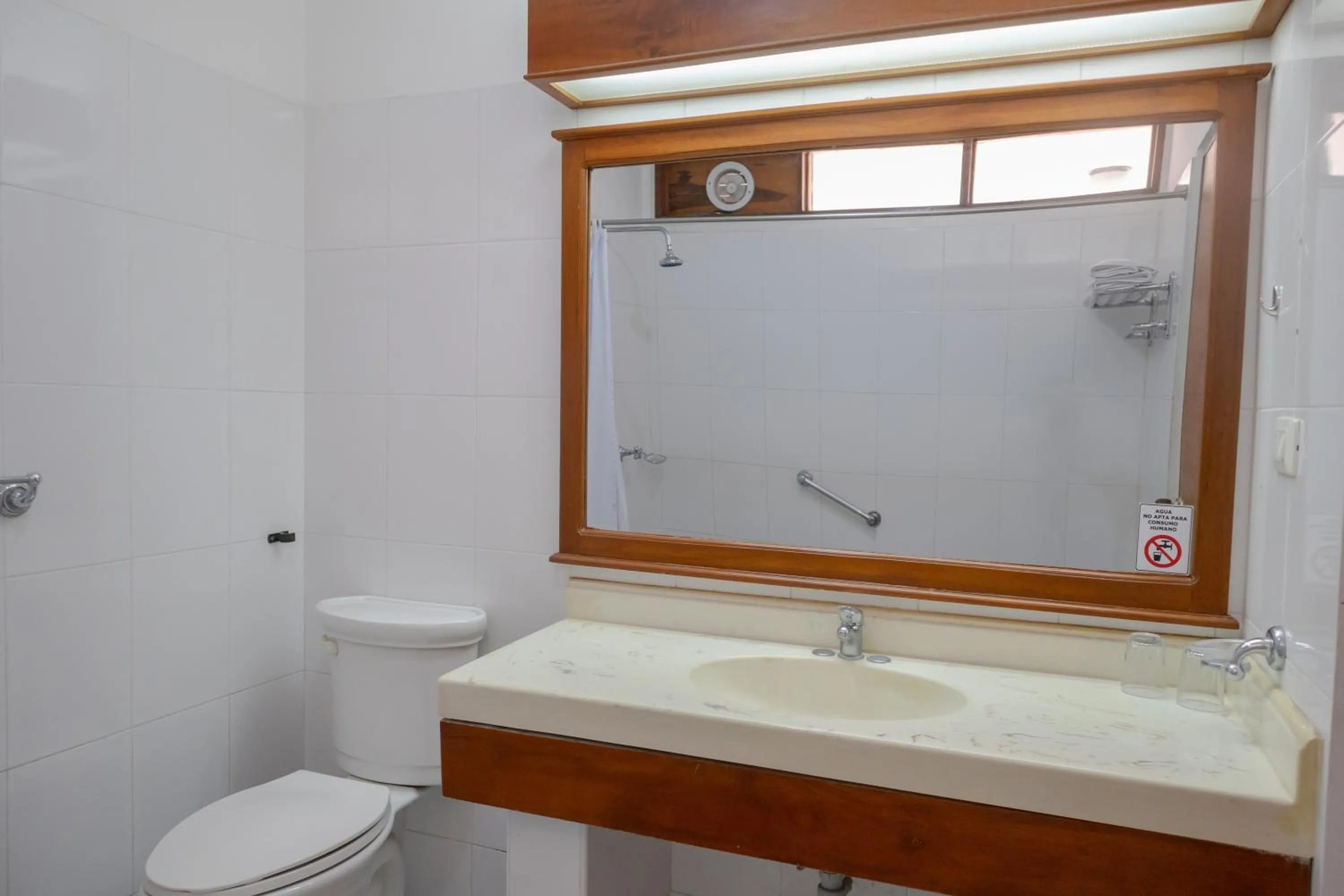 Bathroom in Hotel Faranda Bolivar Cucuta, a member of Radisson Individuals