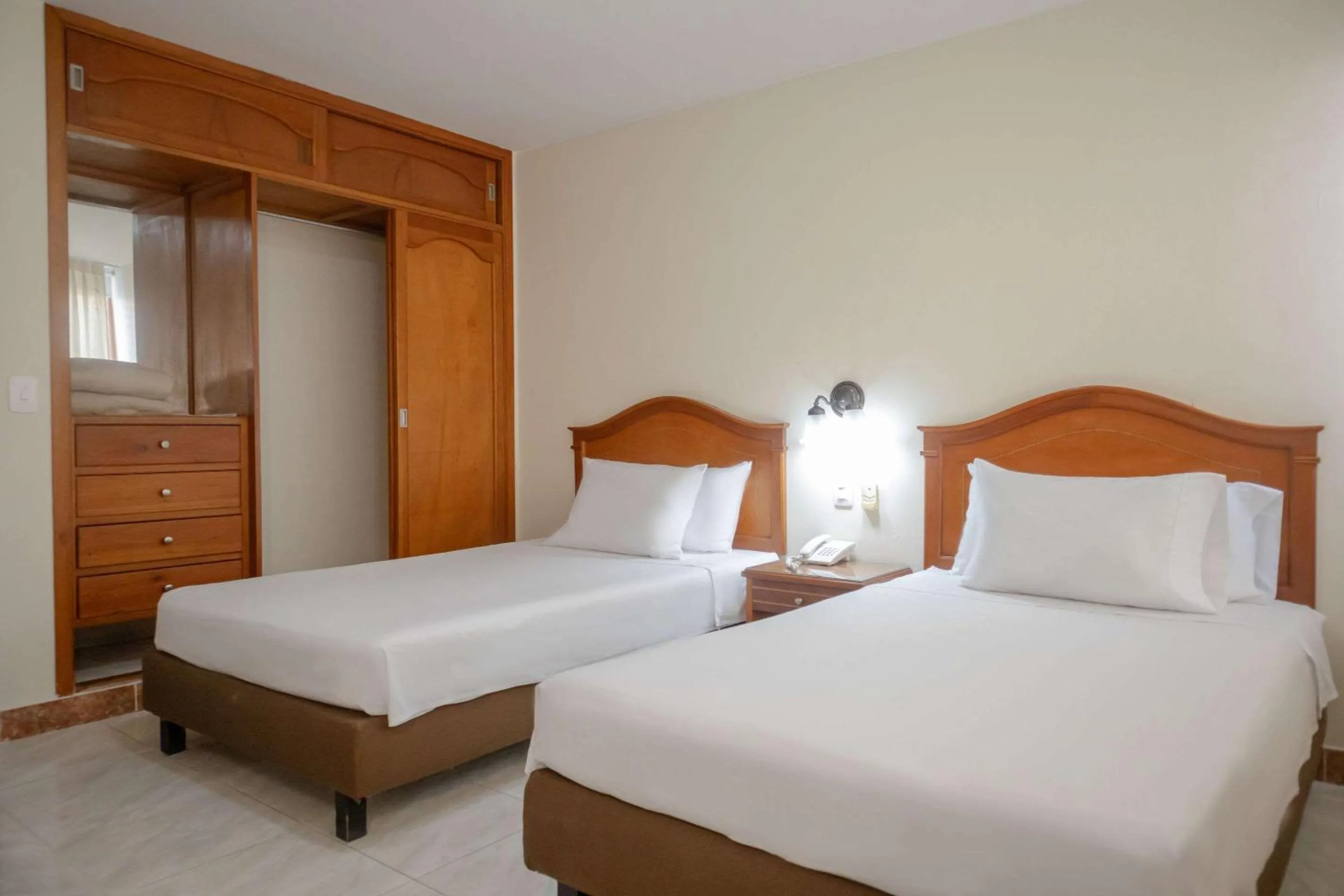 Bedroom, Bed in Hotel Faranda Bolivar Cucuta, a member of Radisson Individuals