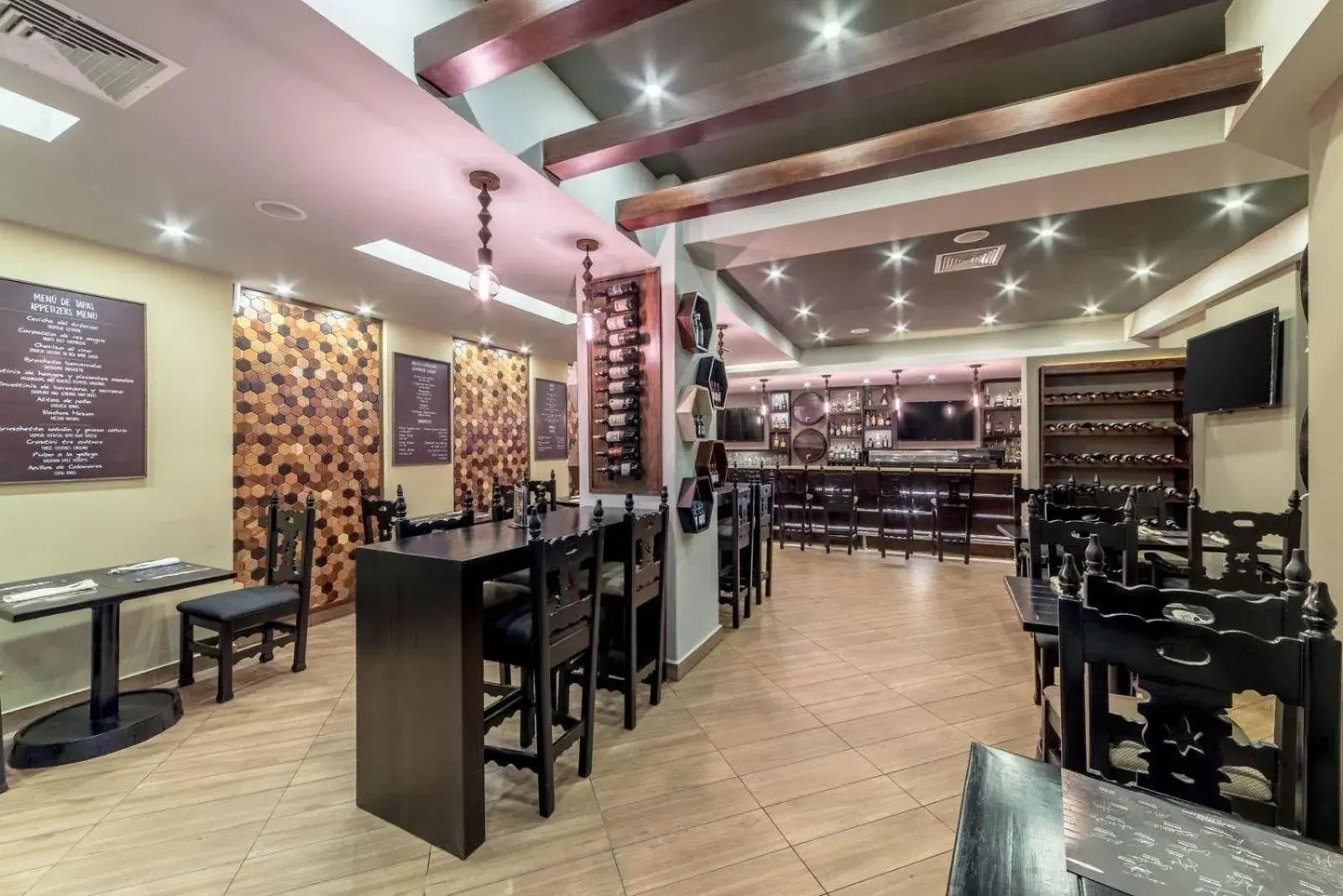 Lounge or bar in Hodelpa Gran Almirante Lounge or bar in Hodelpa Gran Almirante