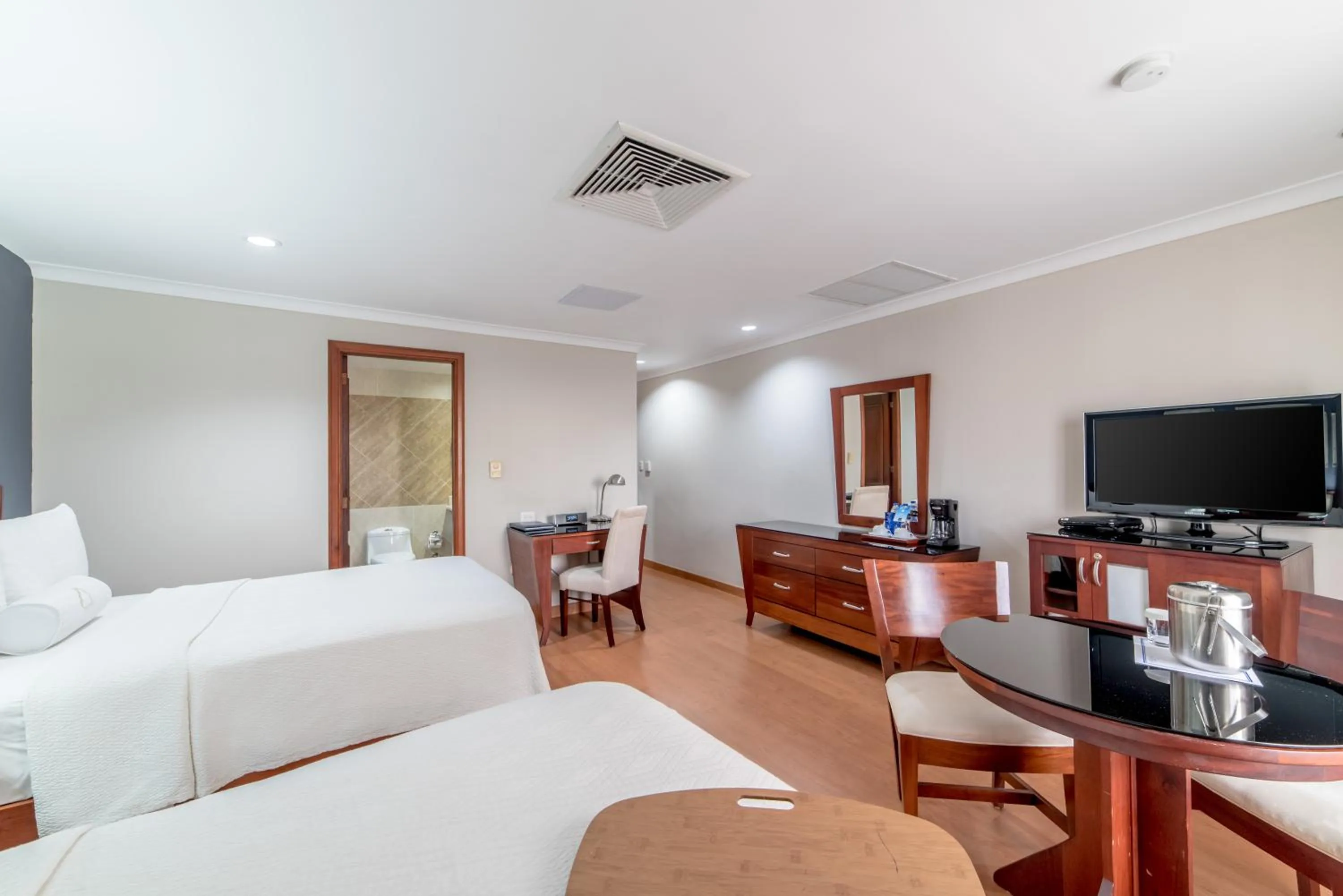 Property building, Bed in Hodelpa Gran Almirante