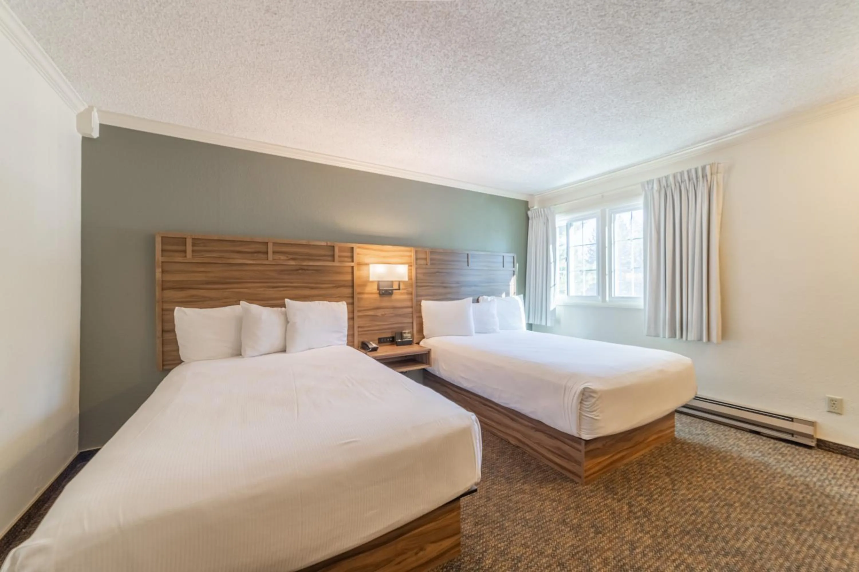 Bed in Alpenhof Lodge