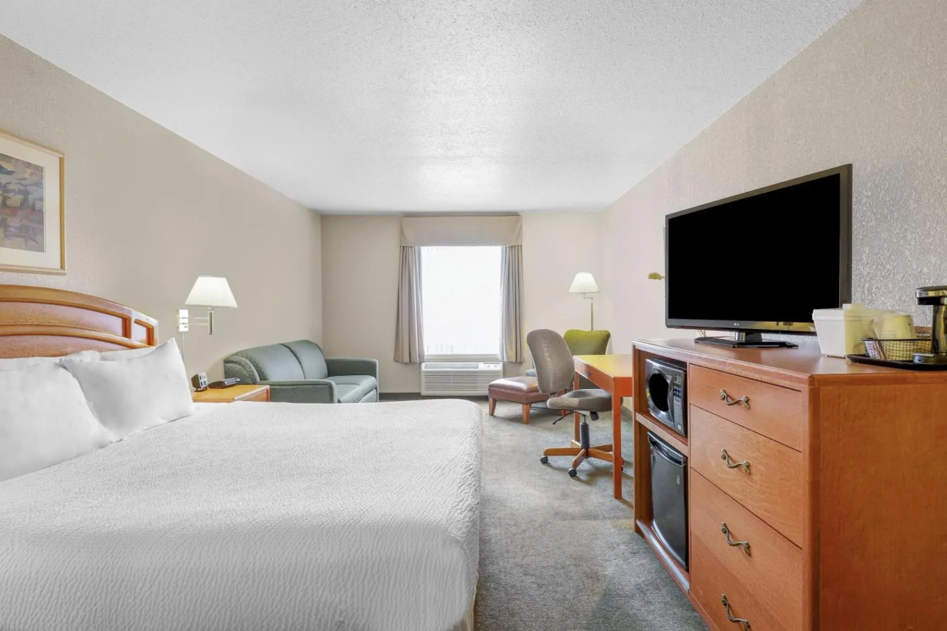 Prairie Crest Red Deer by IHG