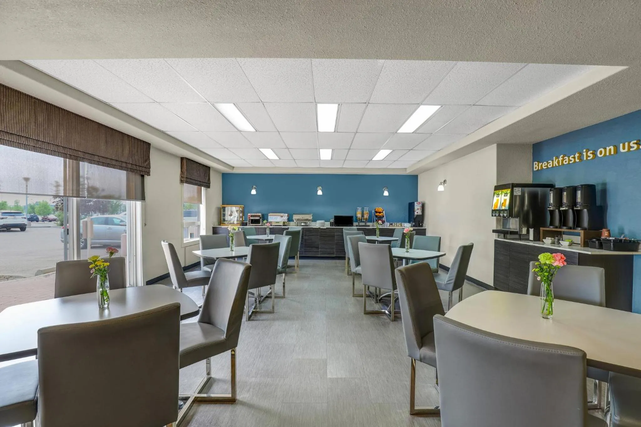 Breakfast in Prairie Crest Red Deer by IHG