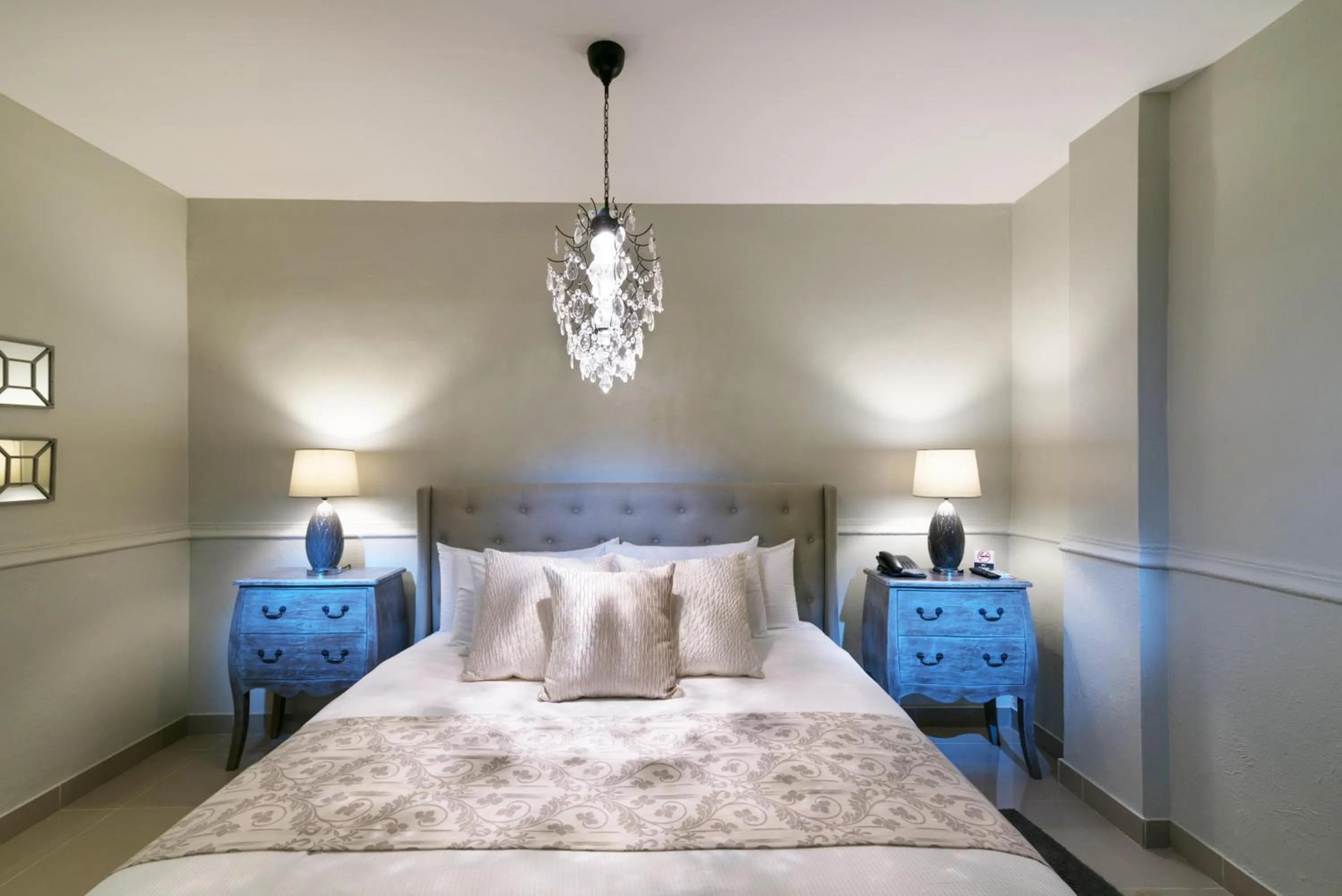 Photo of the whole room, Bed in Hodelpa Caribe Colonial