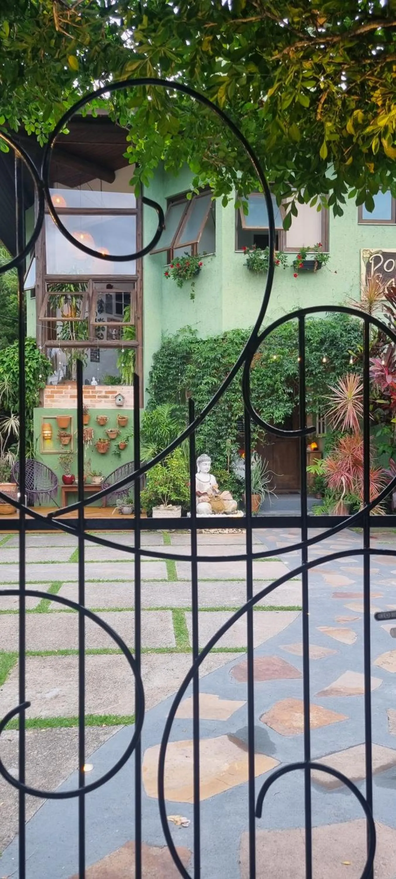 Facade/entrance in Pousada Santarina