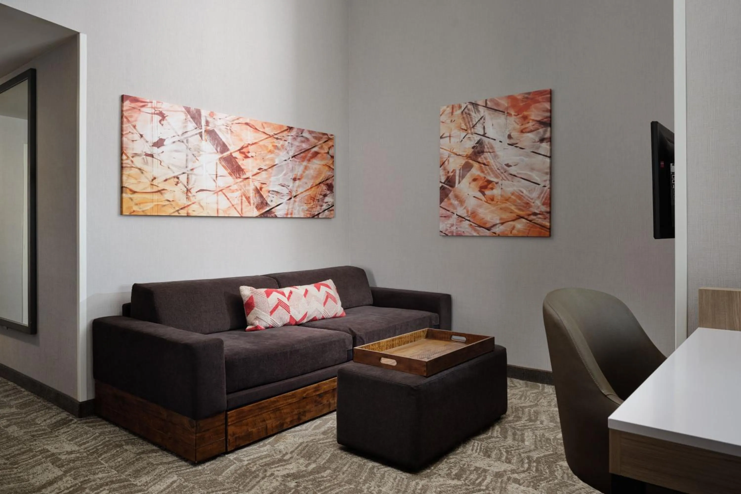 Living room in SpringHill Suites Minneapolis-St. Paul Airport/Mall Of America