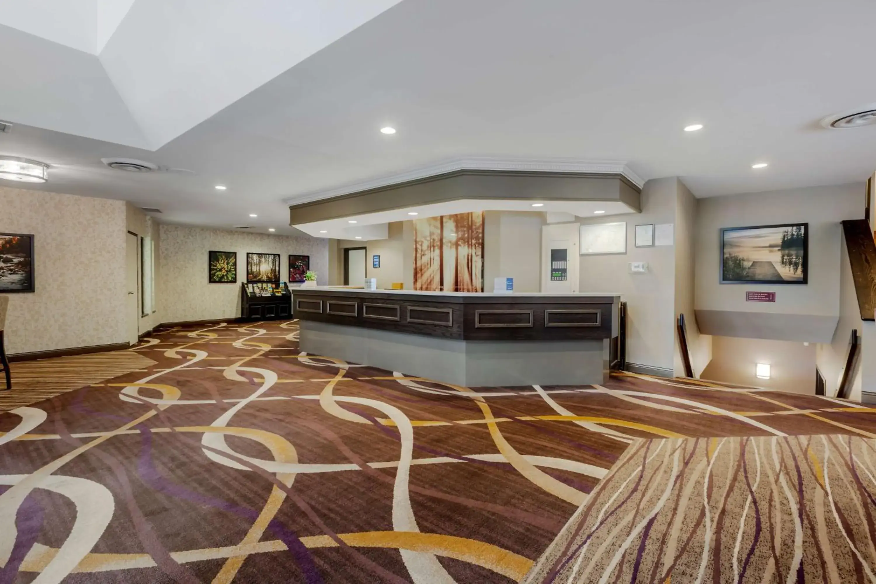 Lobby or reception in Best Western Plus Otonabee Inn Lobby or reception in Best Western Plus Otonabee Inn
