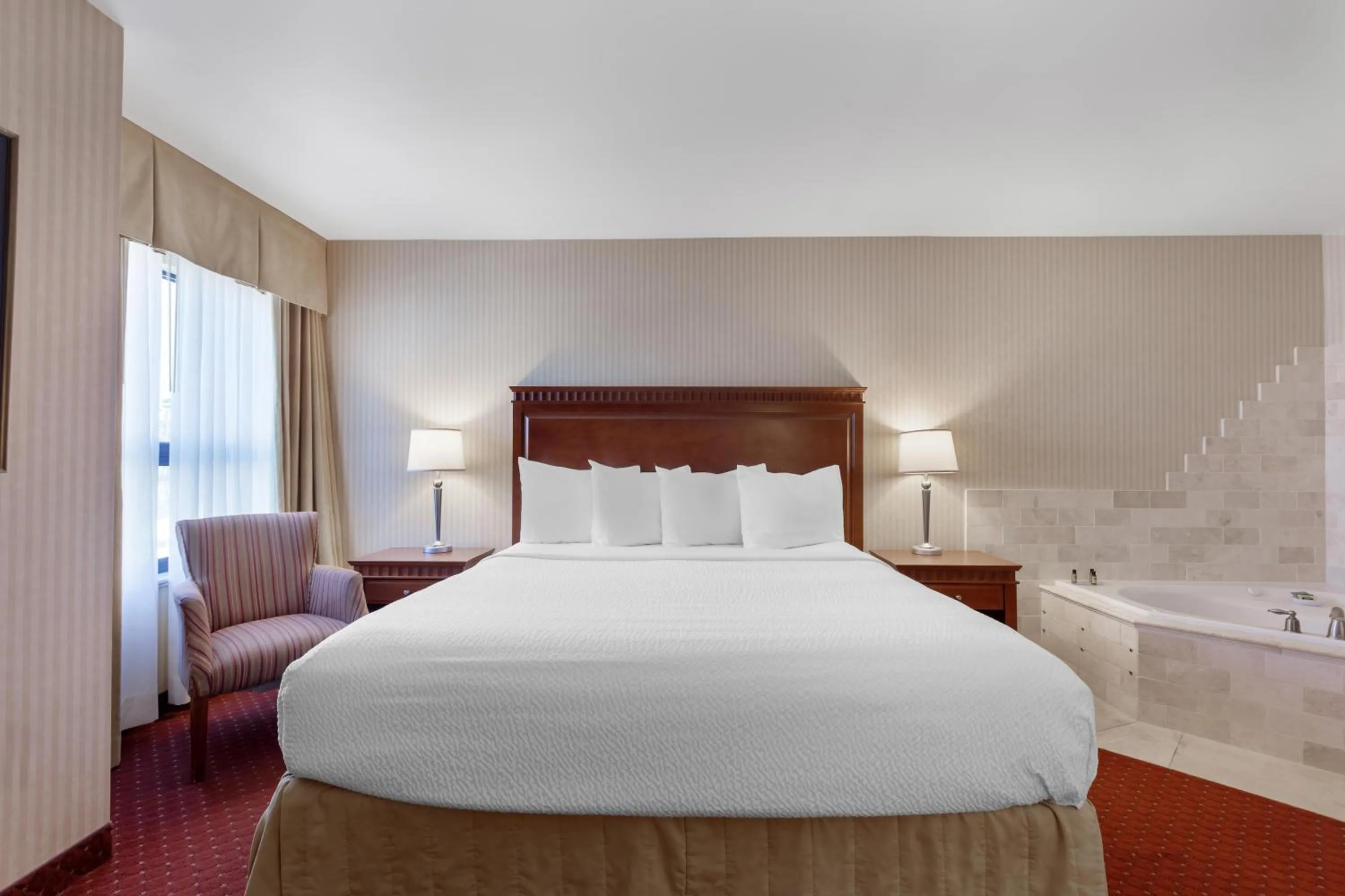 Bedroom, Bed in Best Western Plus Otonabee Inn