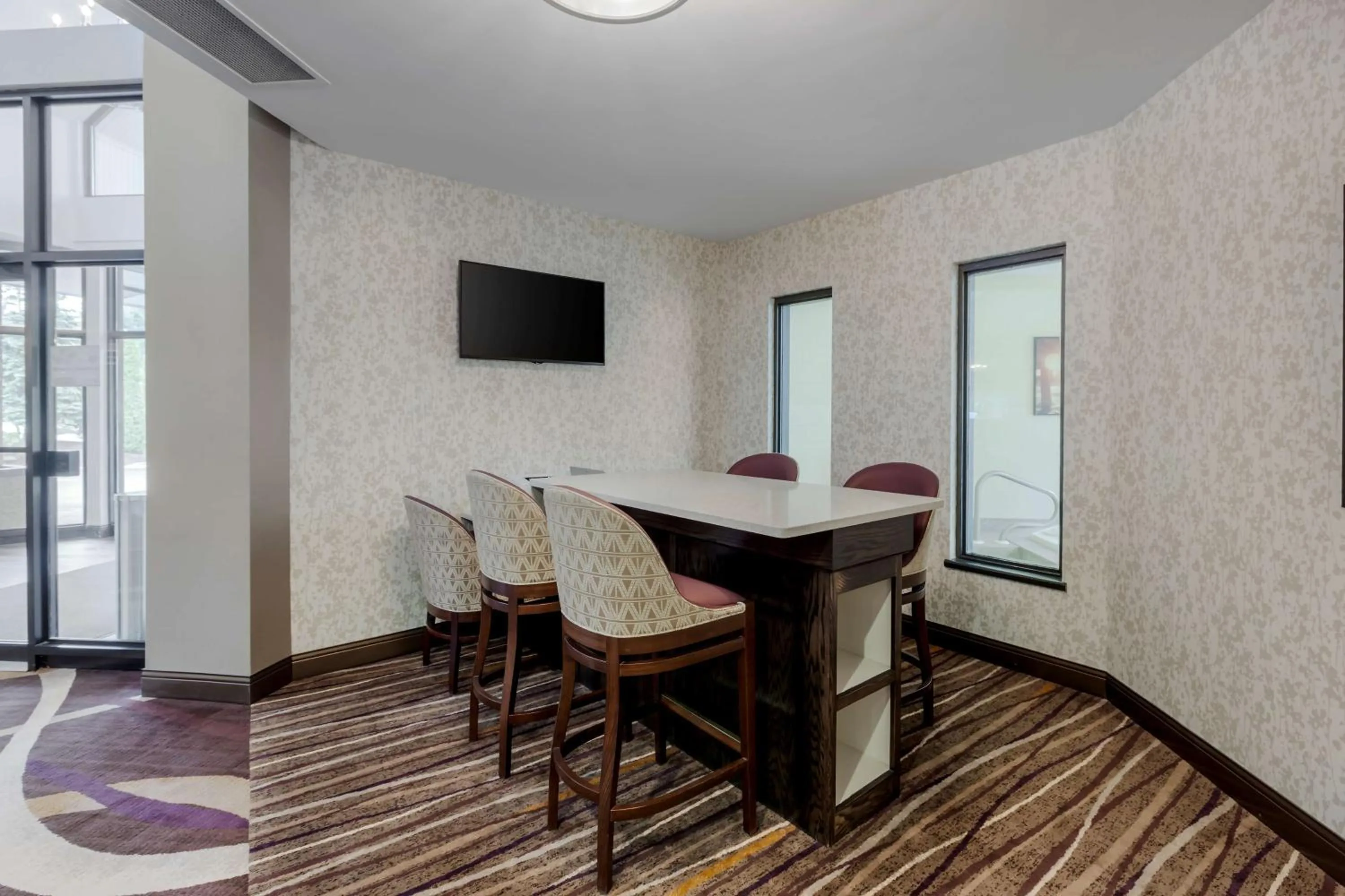 Business facilities in Best Western Plus Otonabee Inn