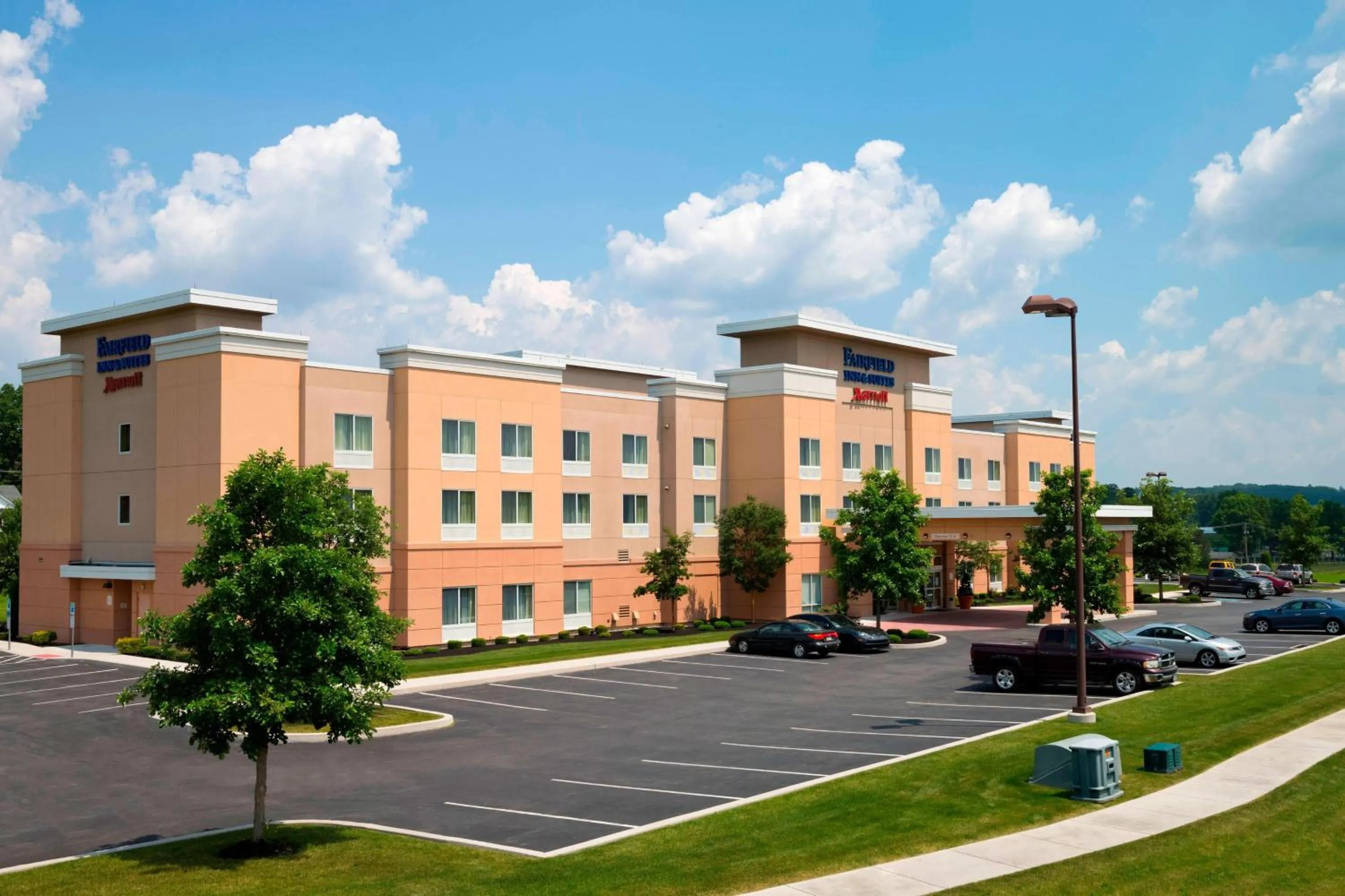Property building in Fairfield Inn & Suites Huntingdon Raystown Lake