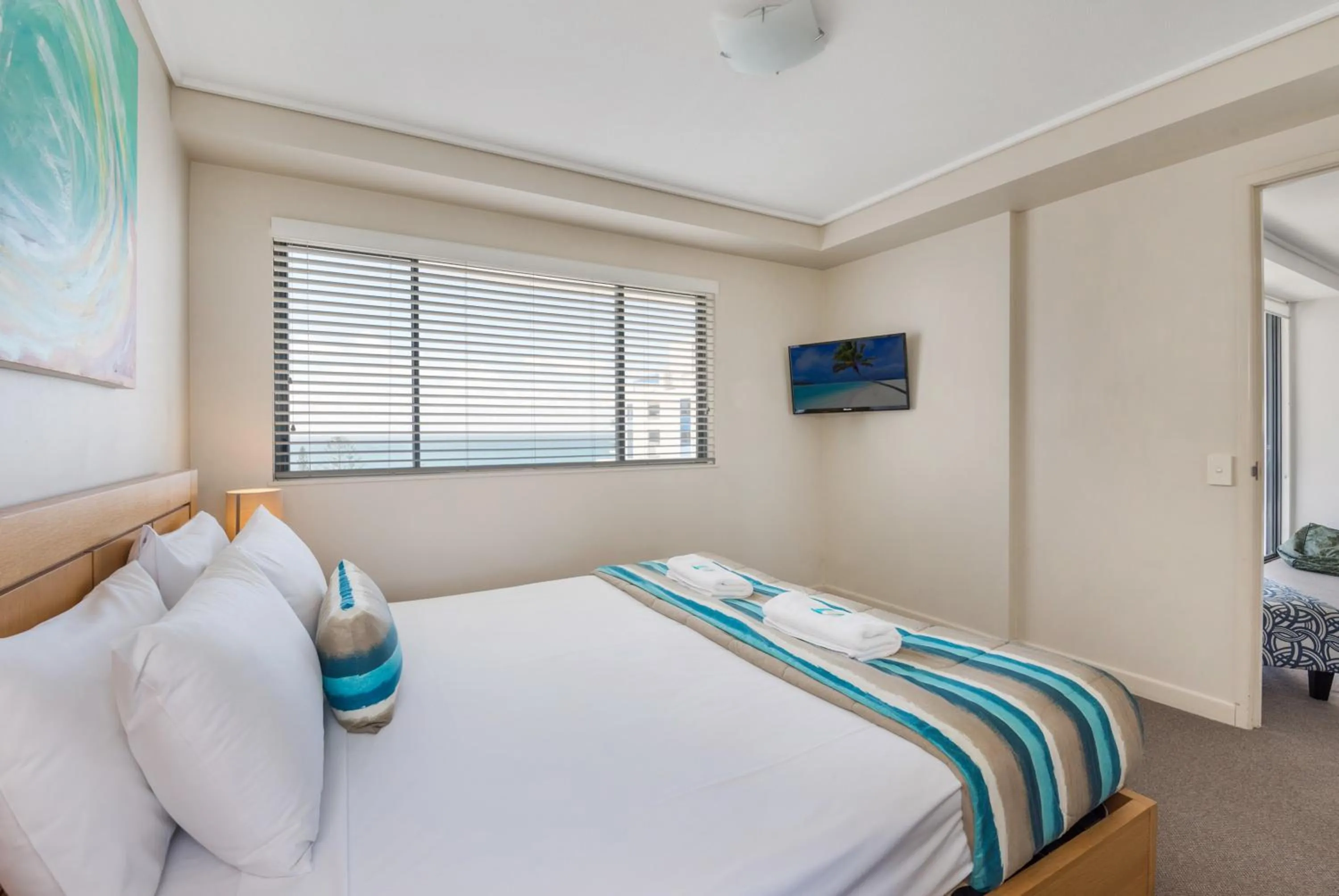 Bed in Seamark on First