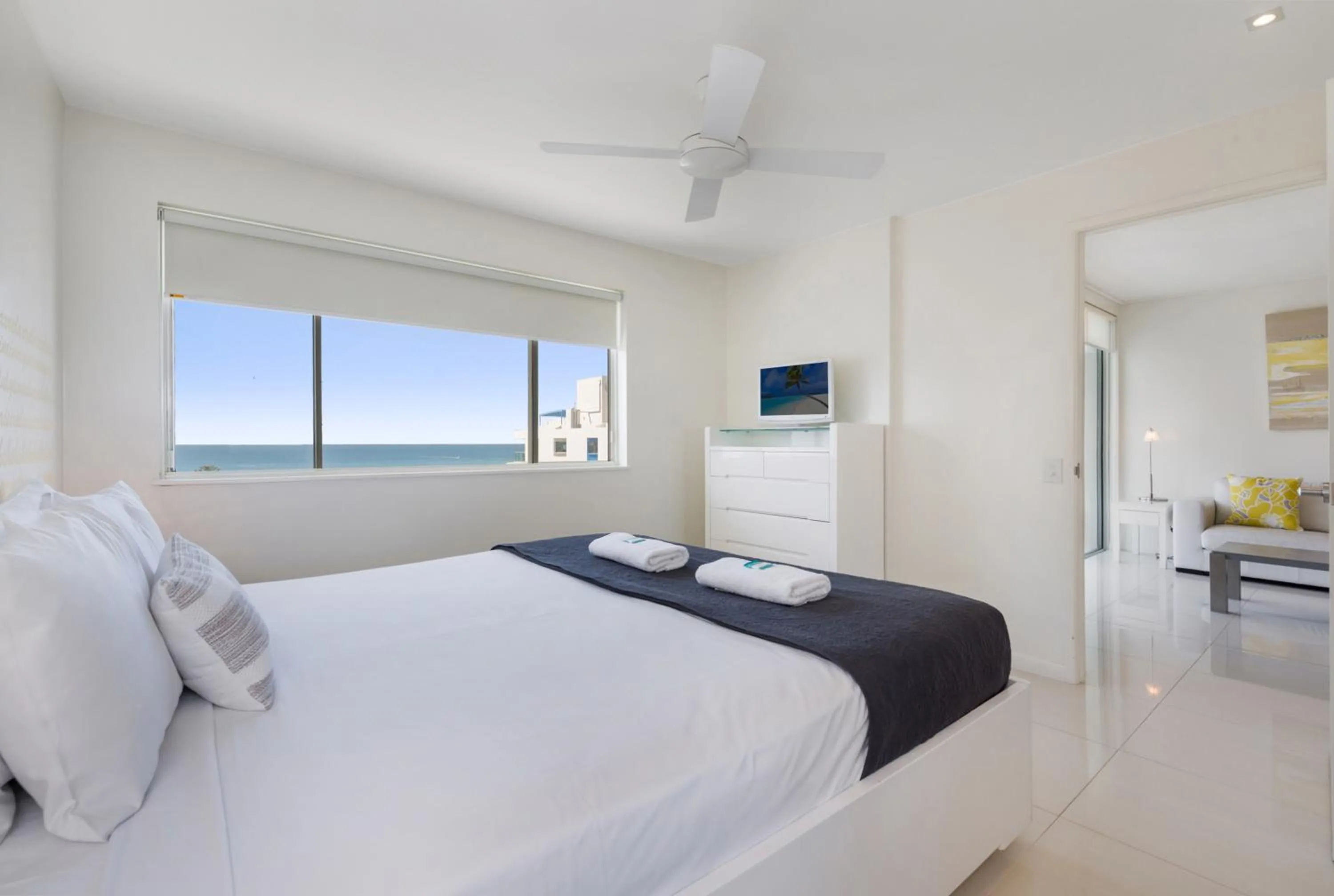 Bed in Seamark on First