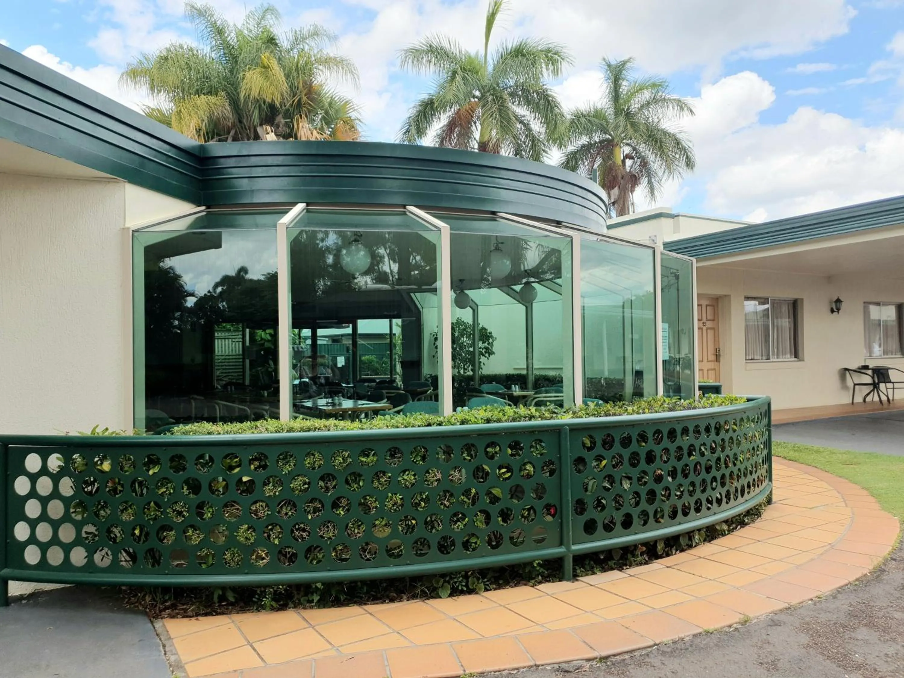 Breakfast in McNevins Maryborough Motel