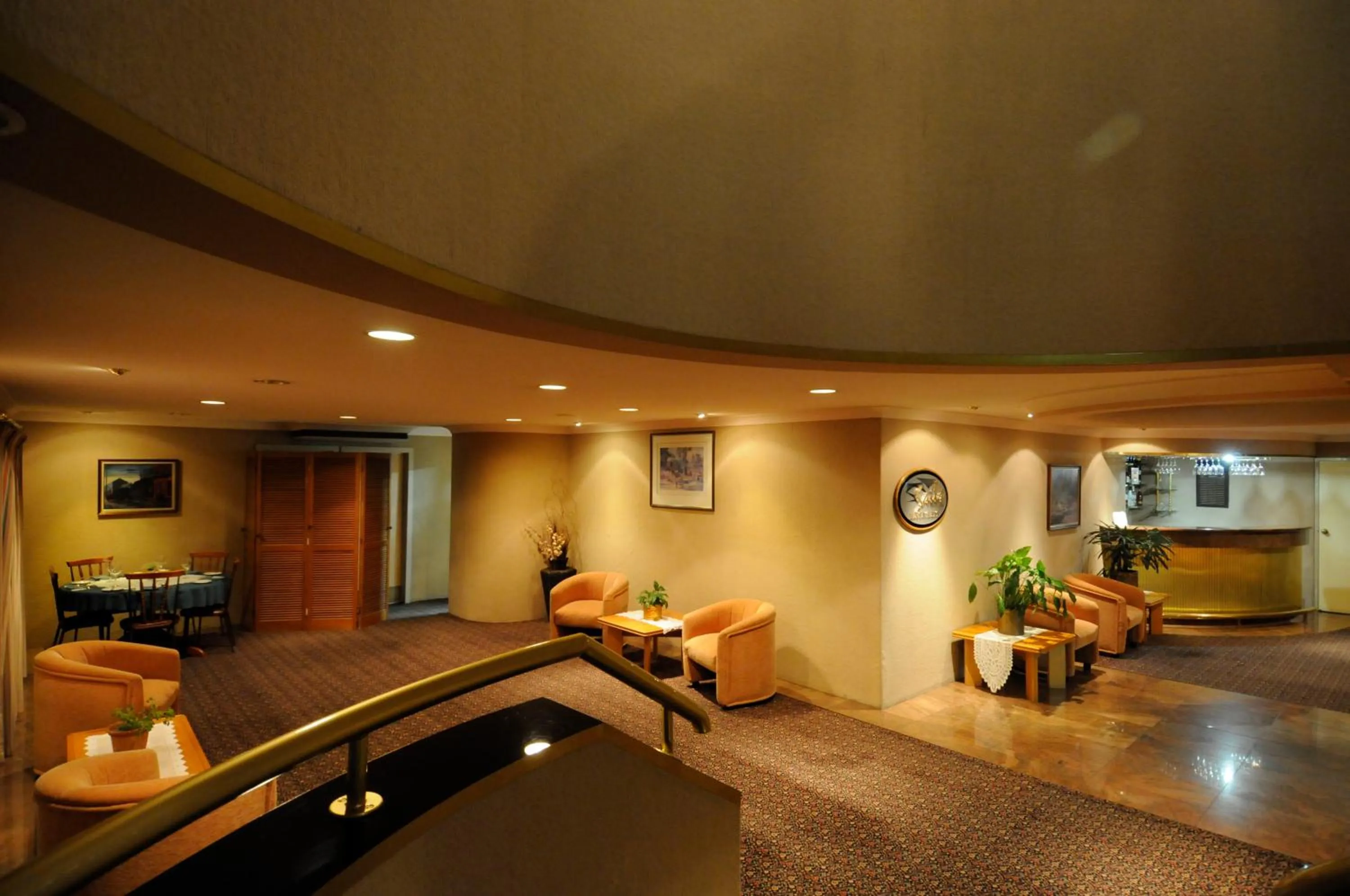 Restaurant/places to eat in McNevins Maryborough Motel