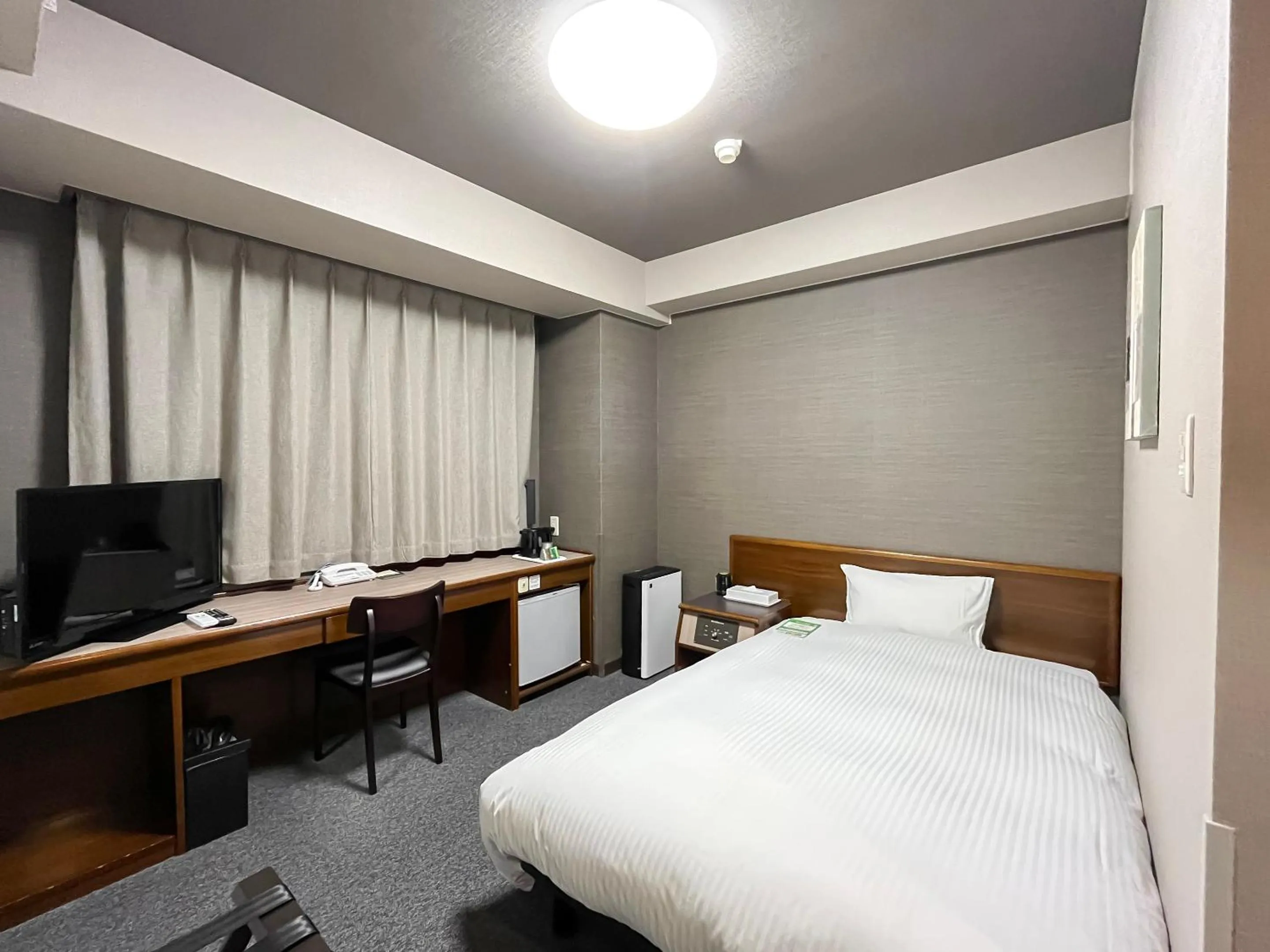 Photo of the whole room, Bed in Hotel Route-Inn Dai2 Nagano Naganobekkan
