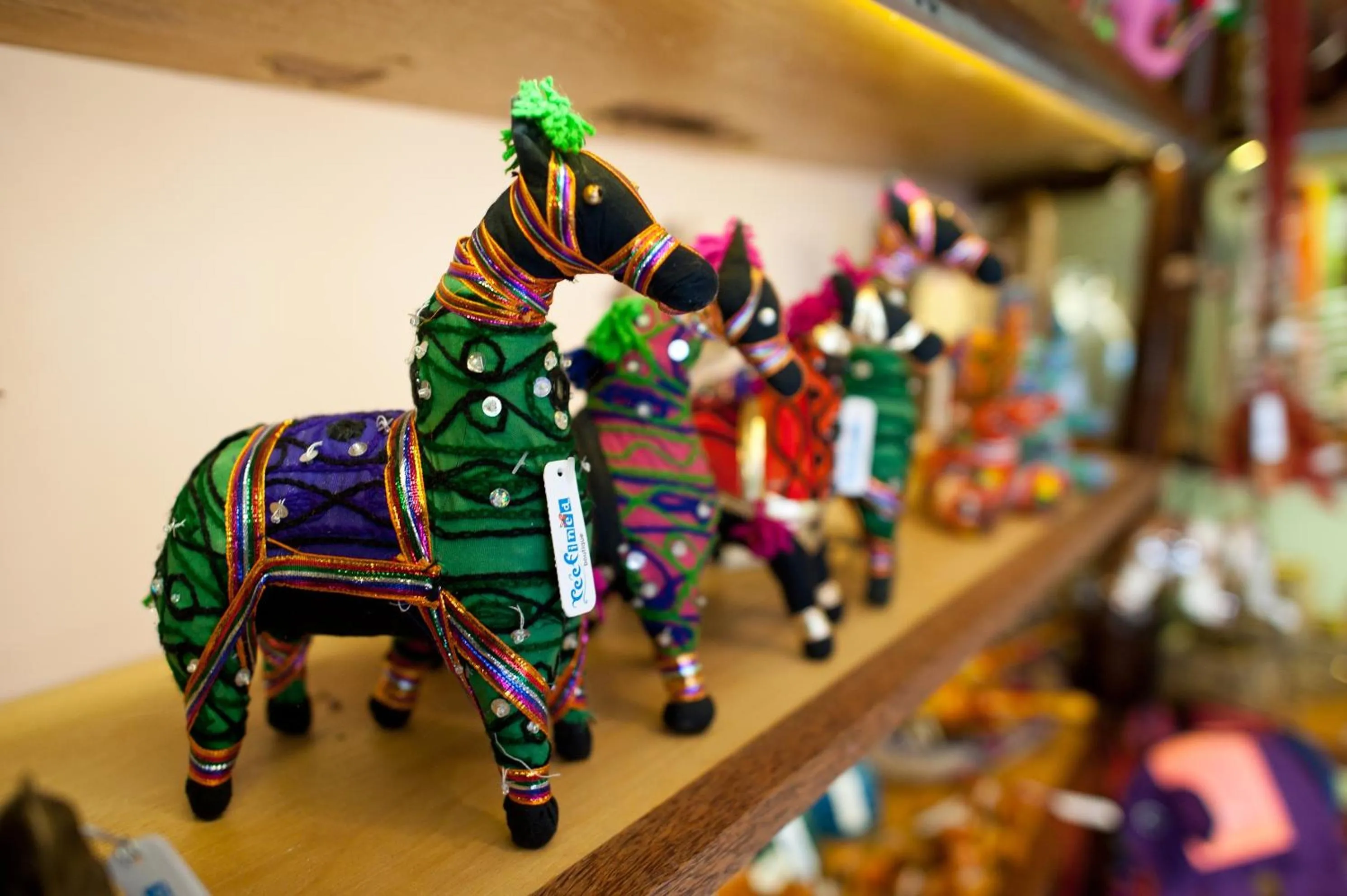 On-site shops in Reef Villa