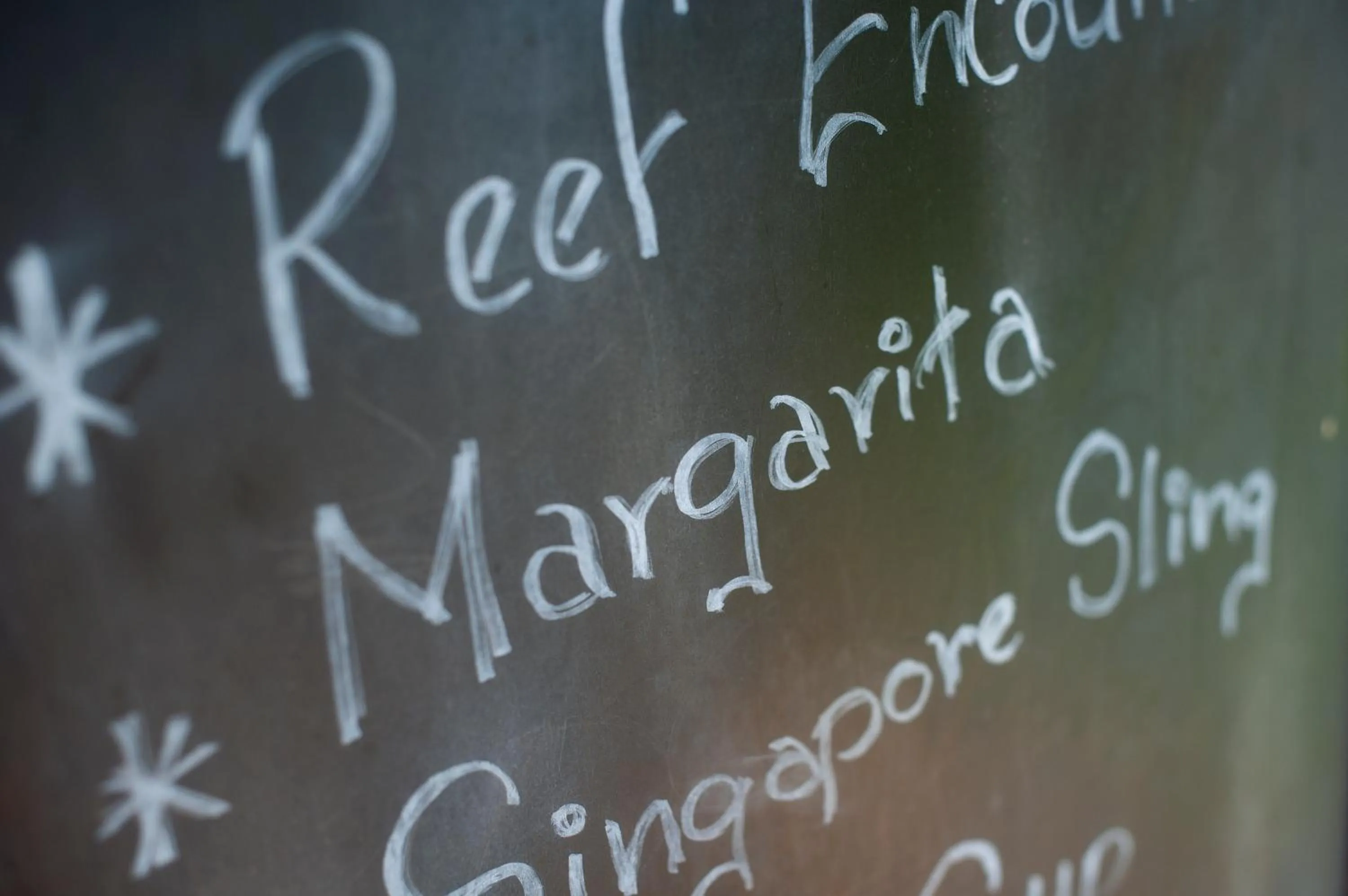 Lounge or bar in Reef Villa