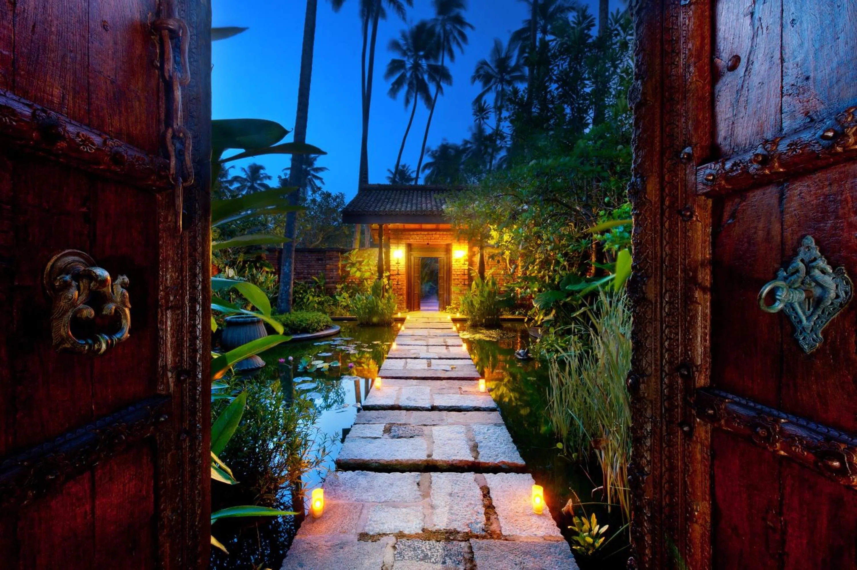 Facade/entrance in Reef Villa