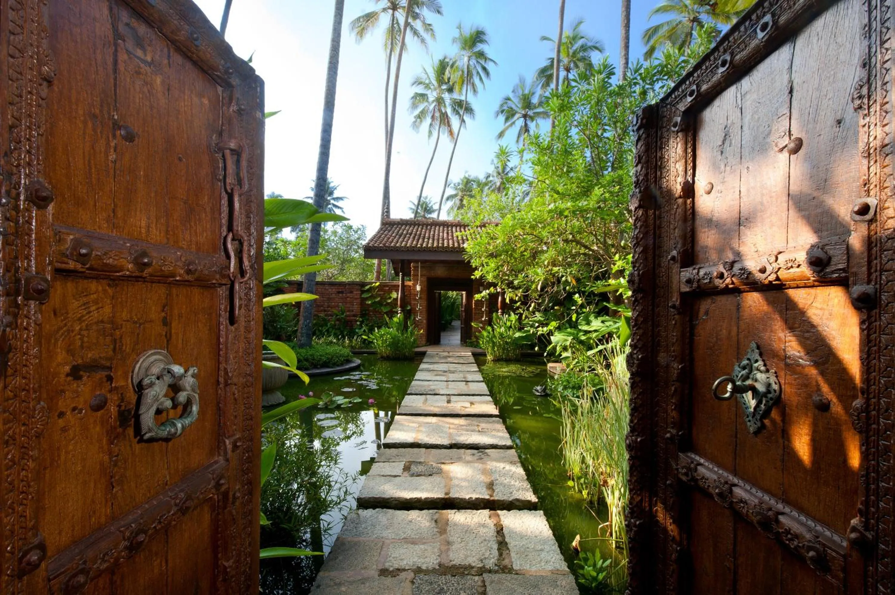 Facade/entrance in Reef Villa