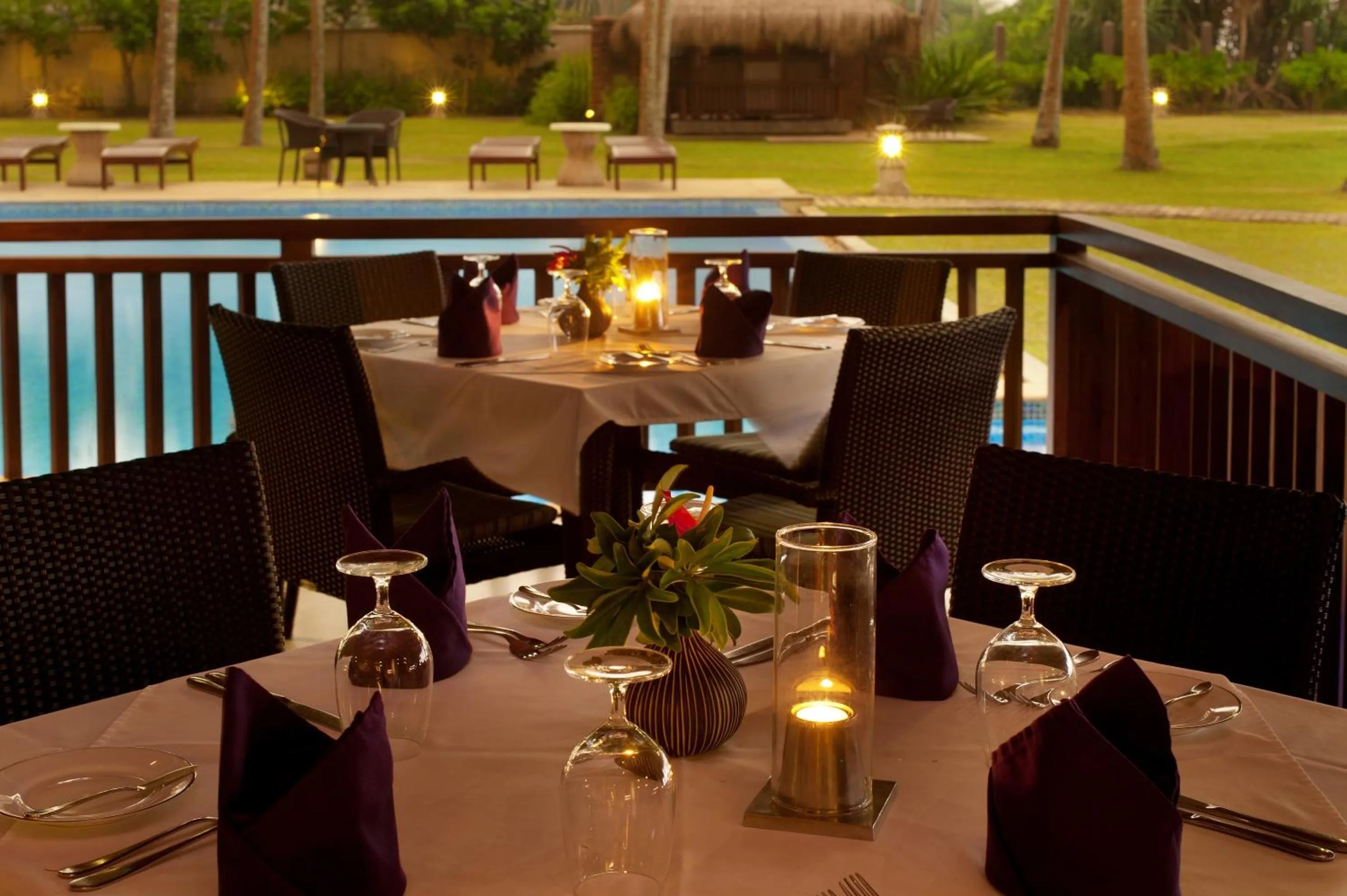 Restaurant/places to eat in Reef Villa