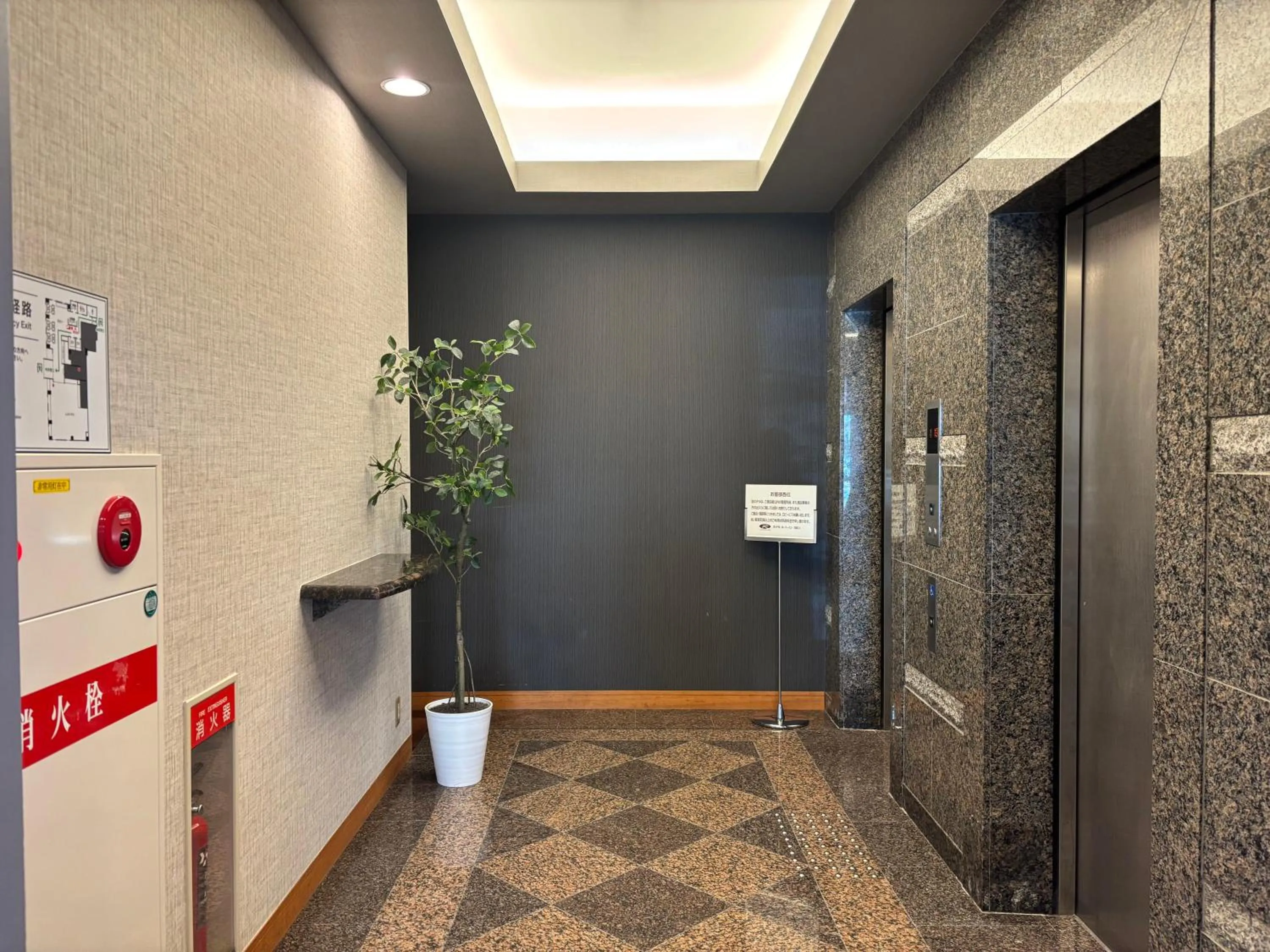 Area and facilities in Hotel Route-Inn Nahatomariko