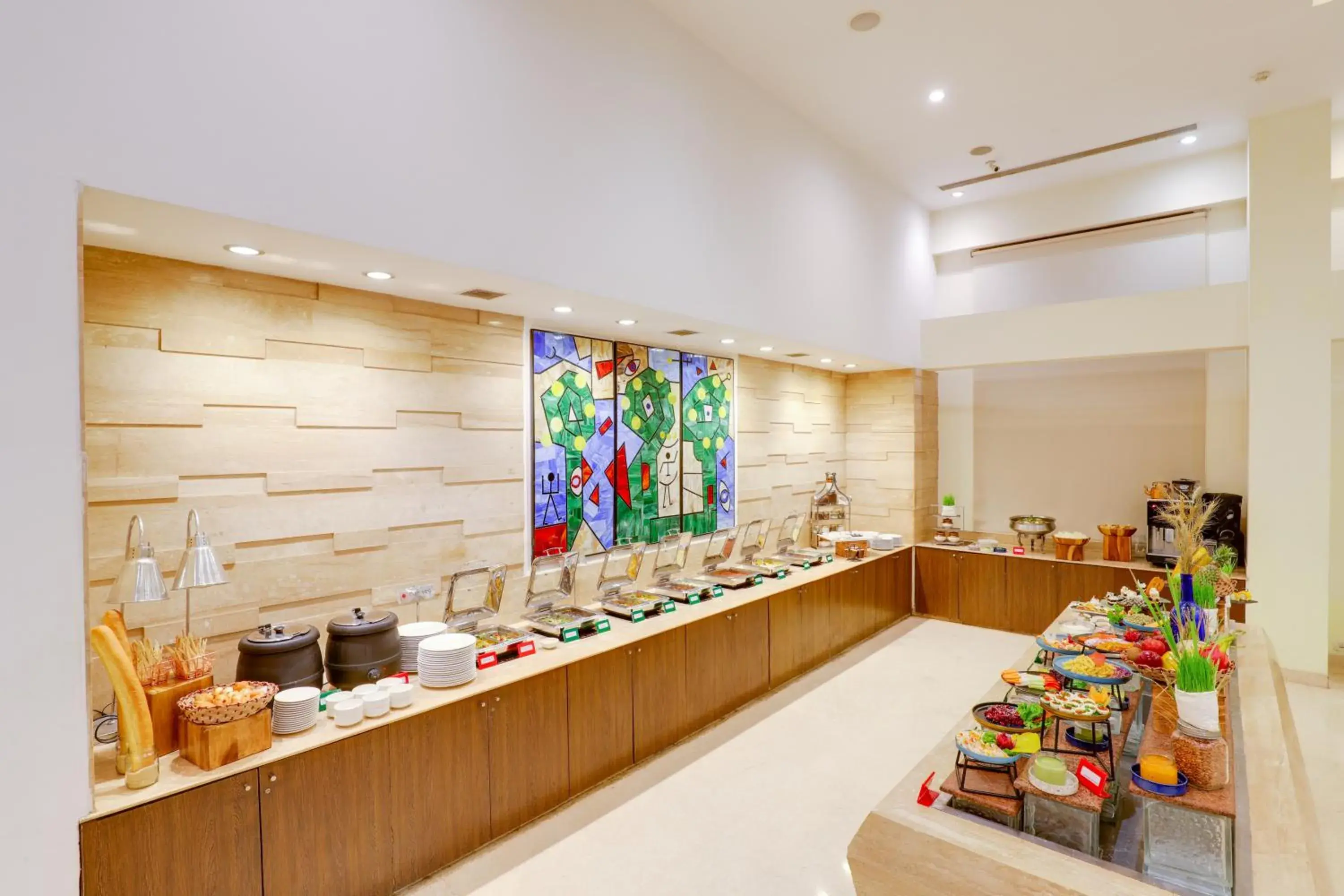 Buffet breakfast in Lemon Tree Premier 1, Gurugram Buffet breakfast in Lemon Tree Premier 1, Gurugram