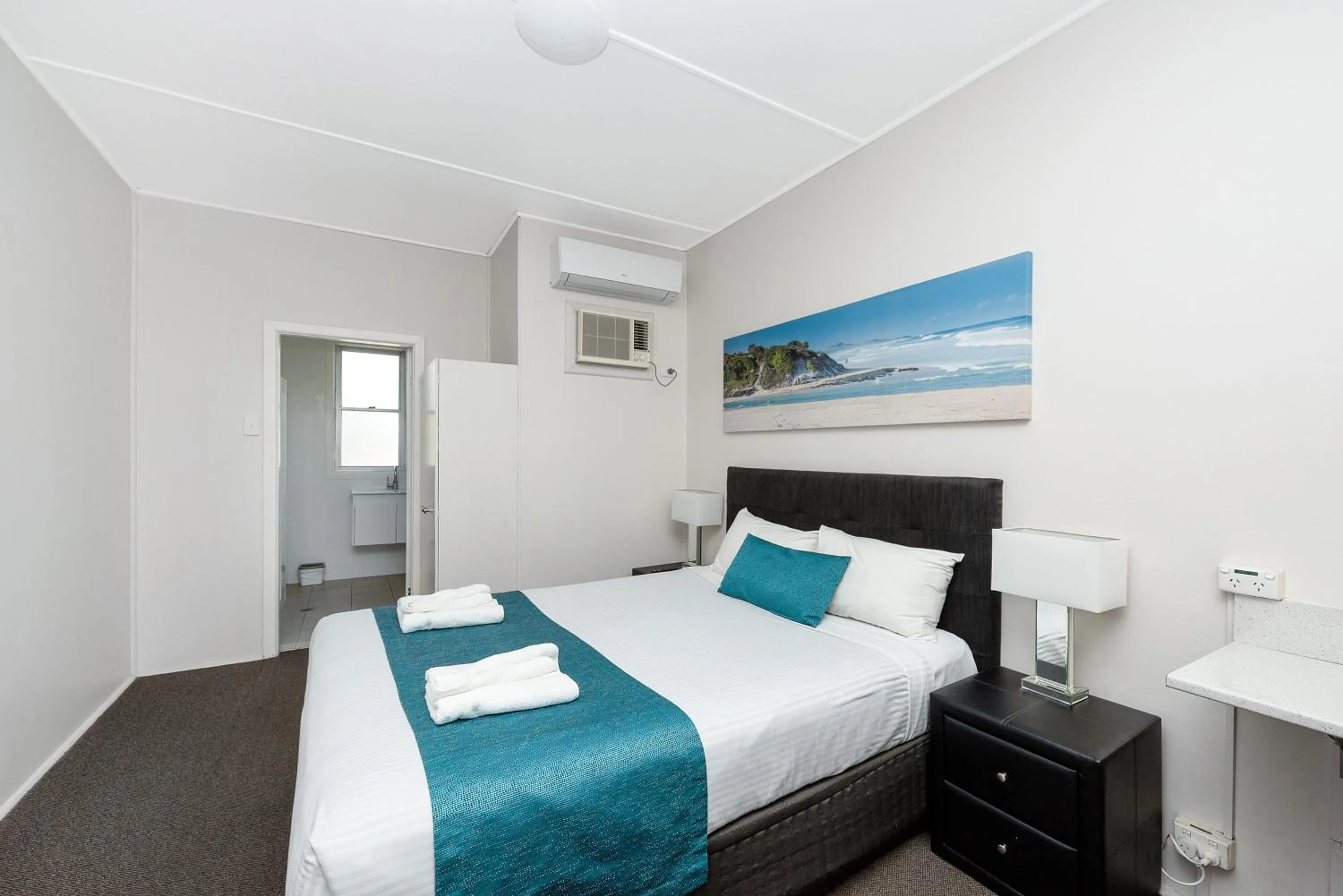 Bed in Port Macquarie Motel
