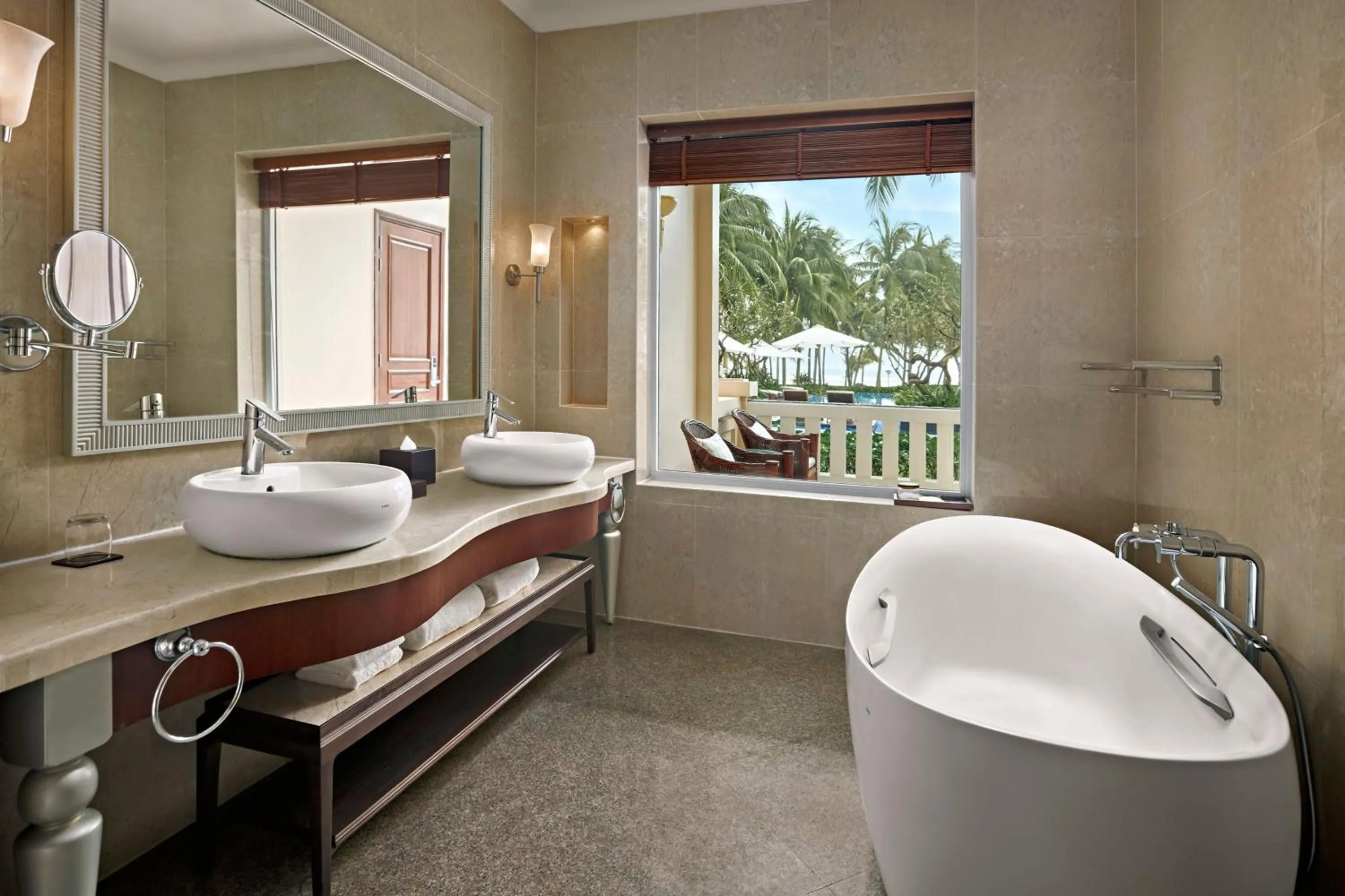 Bathroom, Bed in Danang Marriott Resort & Spa