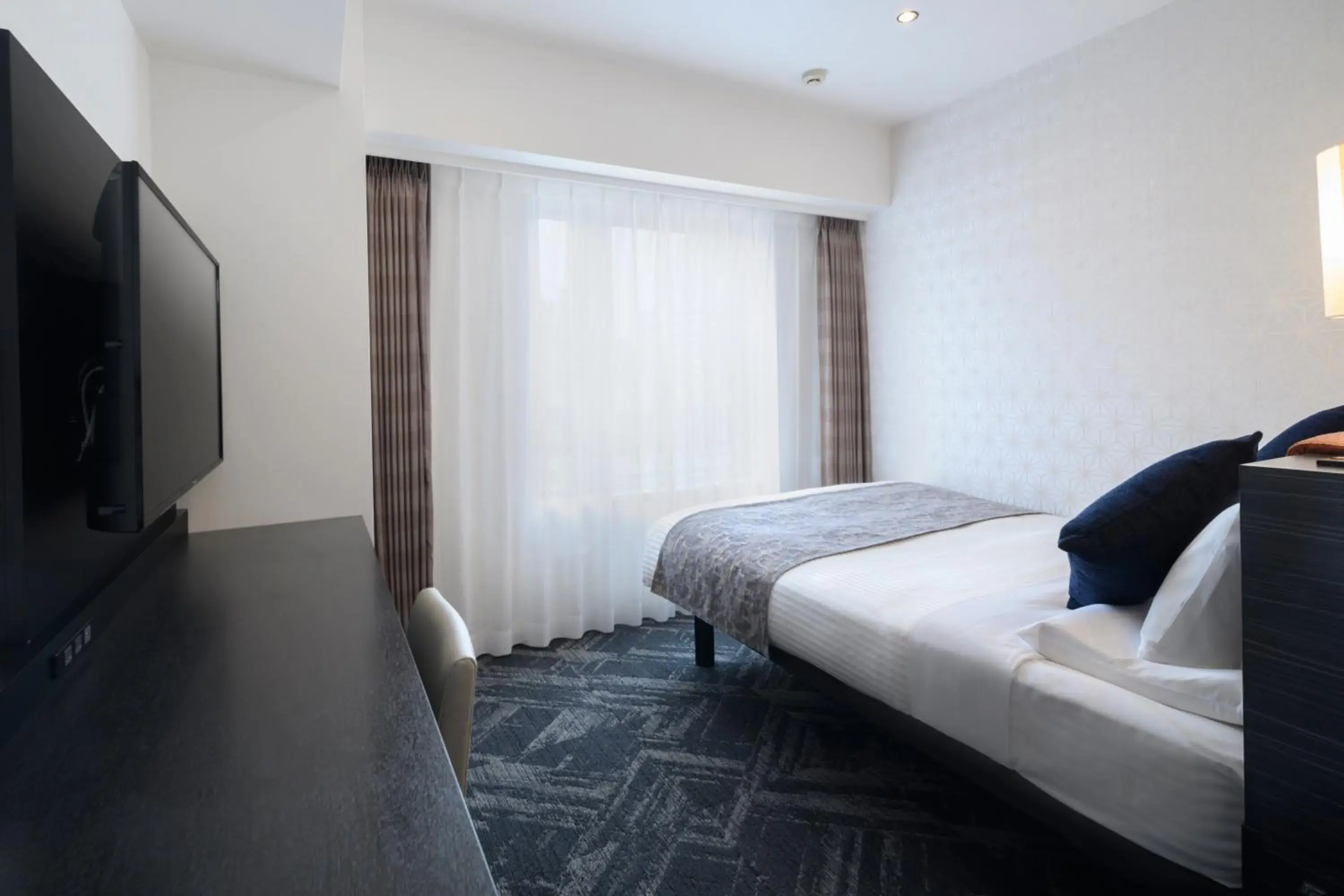 Bed in HOTEL MYSTAYS Hamamatsucho Bed in HOTEL MYSTAYS Hamamatsucho