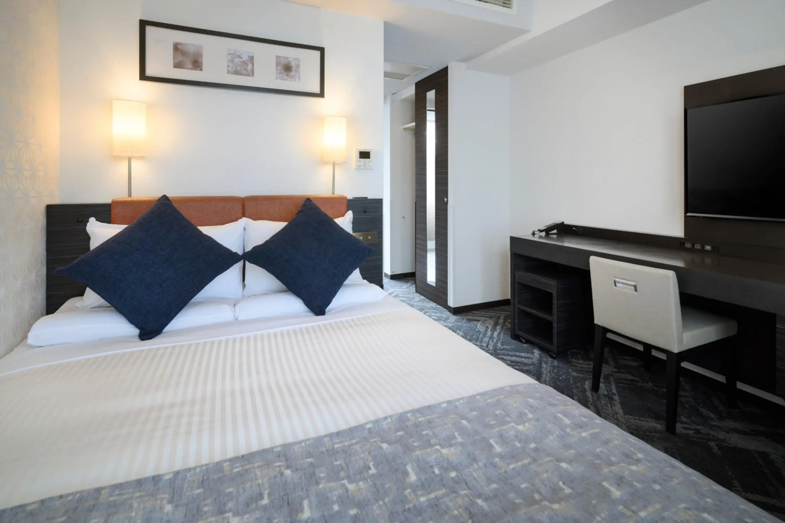 Standard Double Room - single occupancy - Non-Smoking in HOTEL MYSTAYS Hamamatsucho Standard Double Room - single occupancy - Non-Smoking in HOTEL MYSTAYS Hamamatsucho