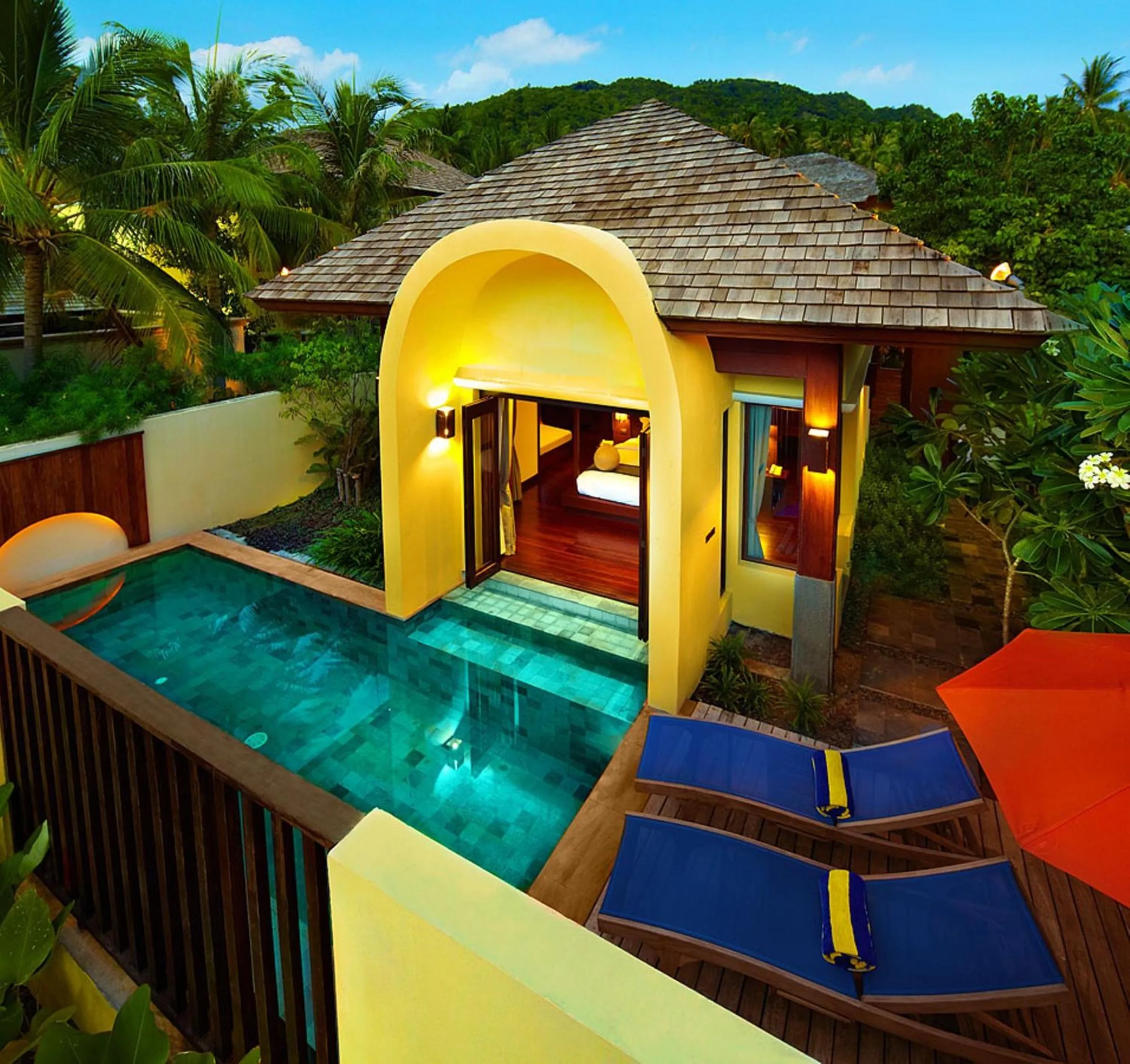 Facade/entrance in Chantaramas Beach Resort Koh Phangan