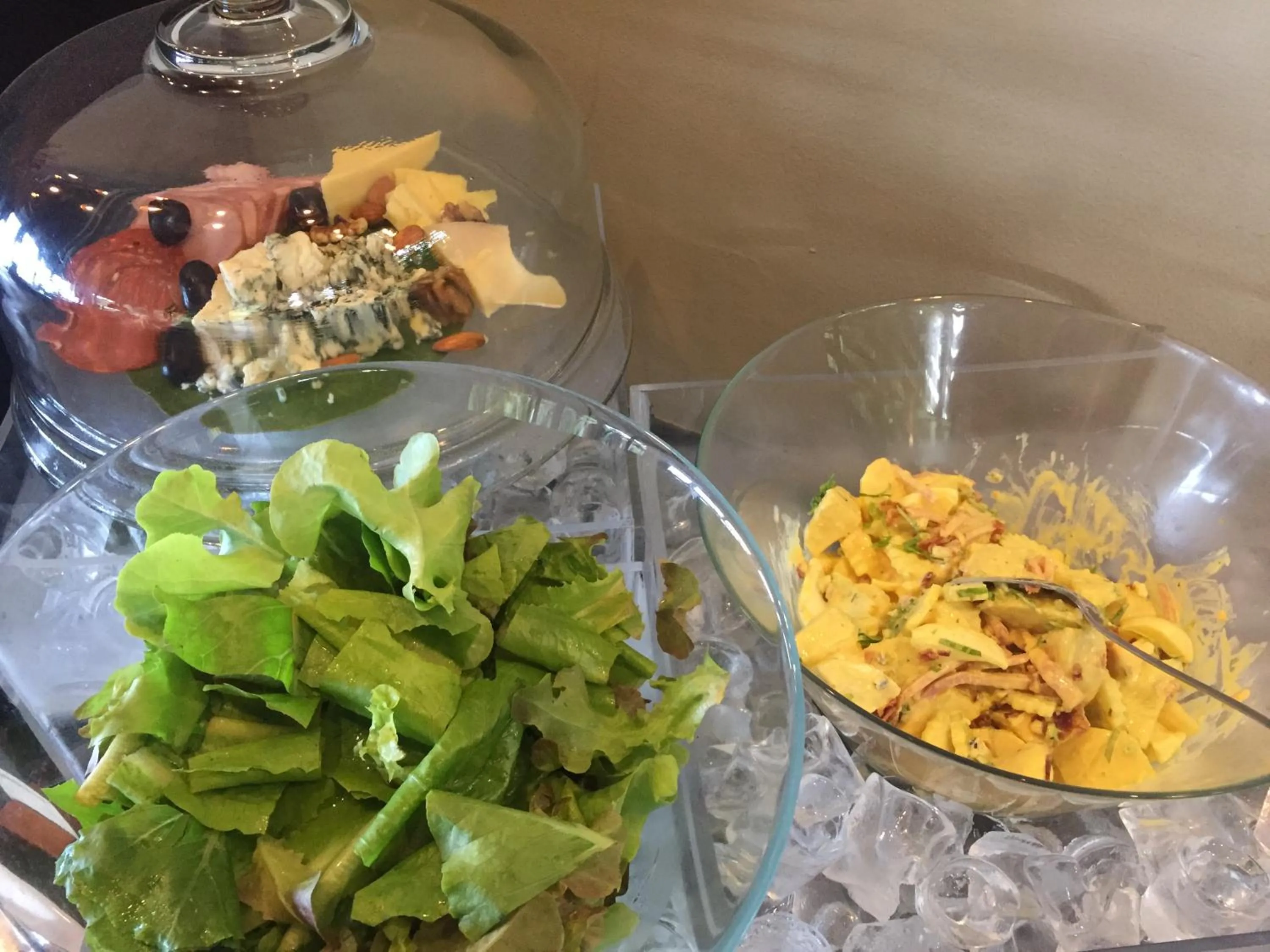 Food in Chantaramas Beach Resort Koh Phangan