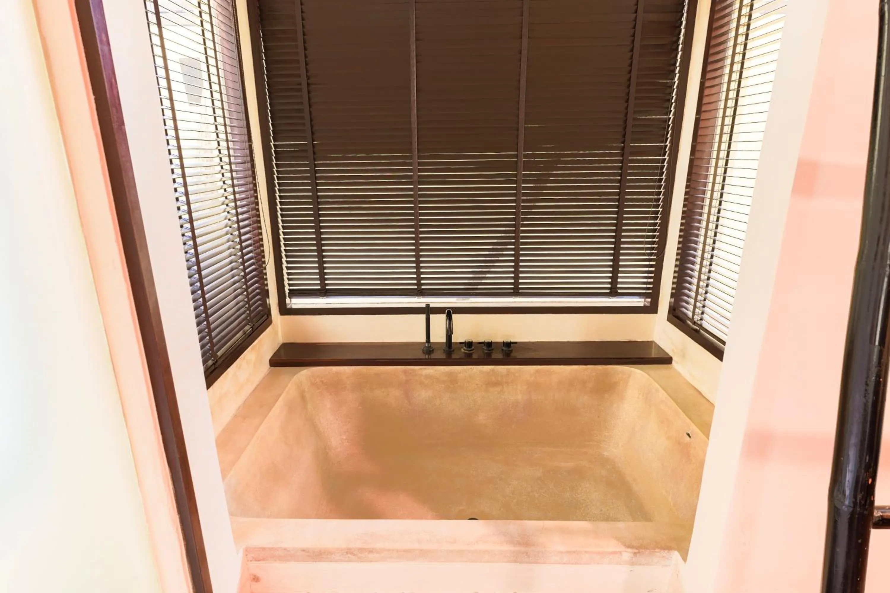 Bath in Chantaramas Beach Resort Koh Phangan