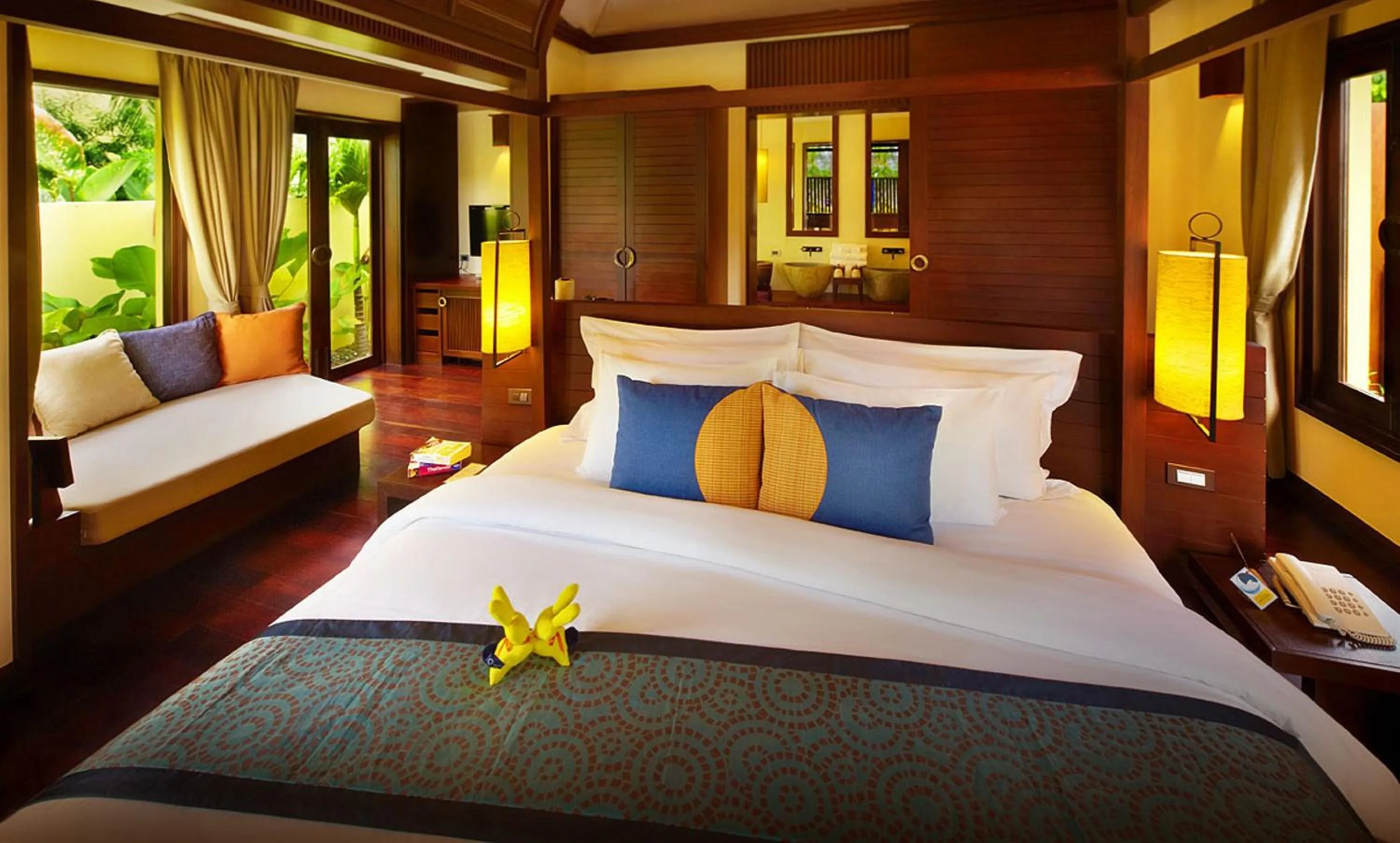 Bed in Chantaramas Beach Resort Koh Phangan