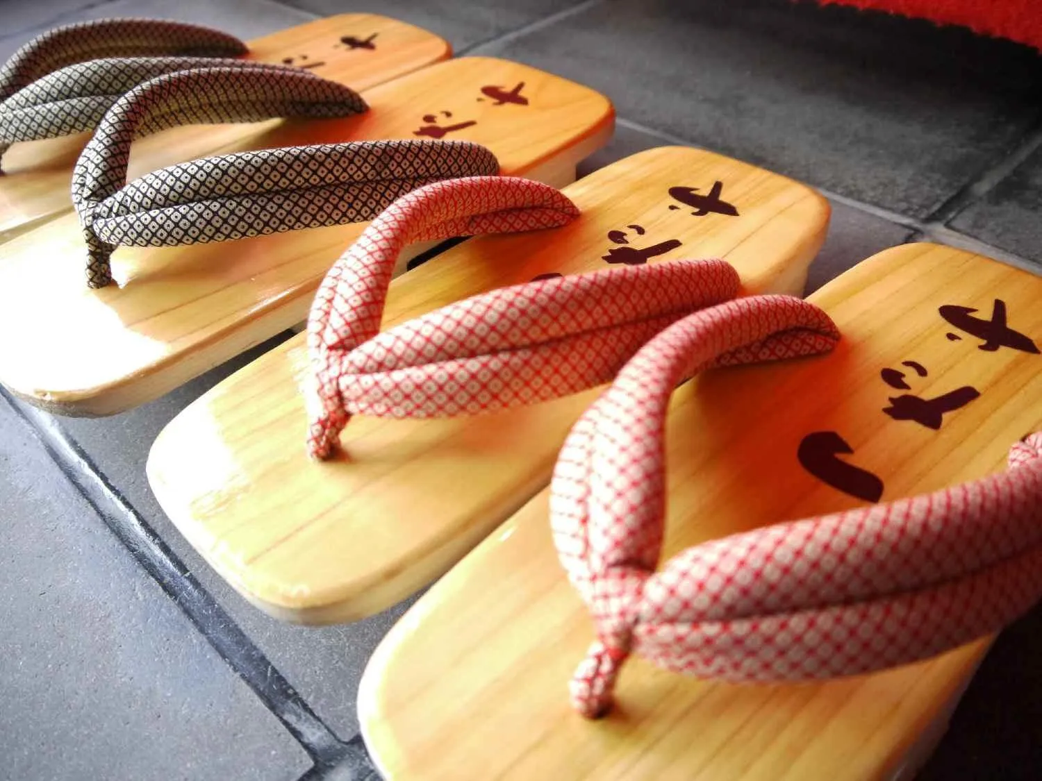 Decorative detail in Tsutaya Ryokan