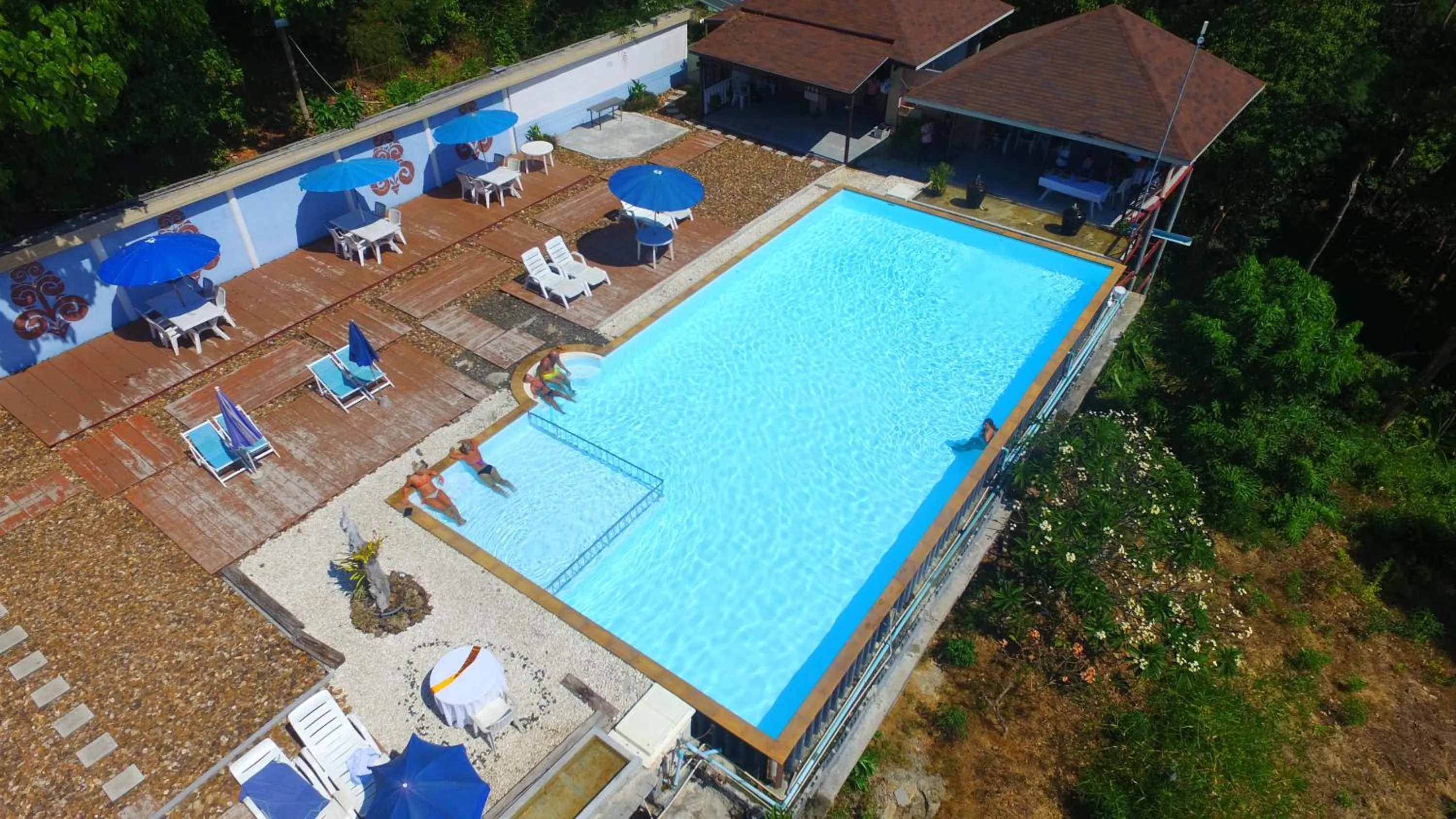 Pool view in Koh Ngai Cliff Beach Resort