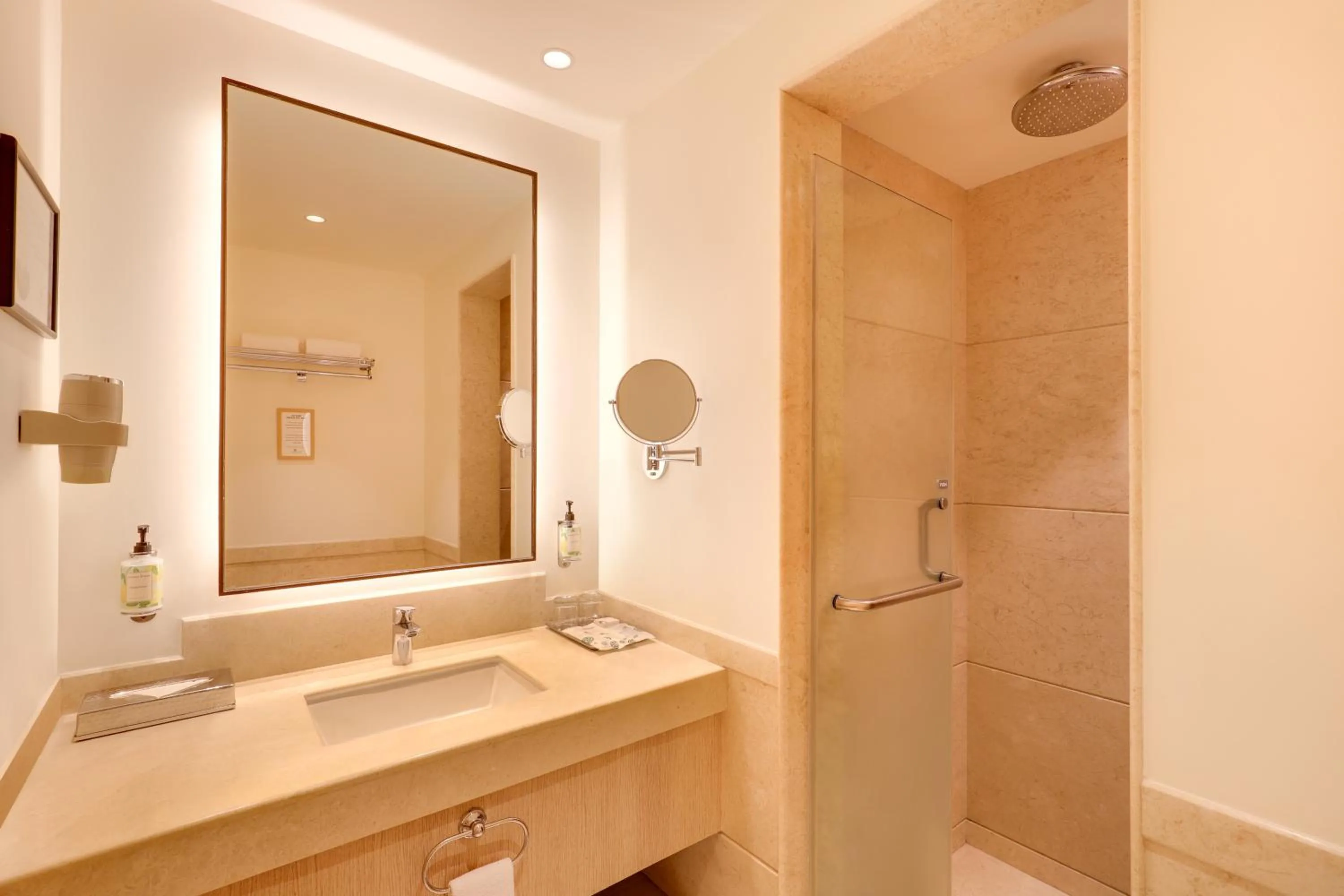 Lemon Tree Premier, Ulsoor Lake, Bengaluru