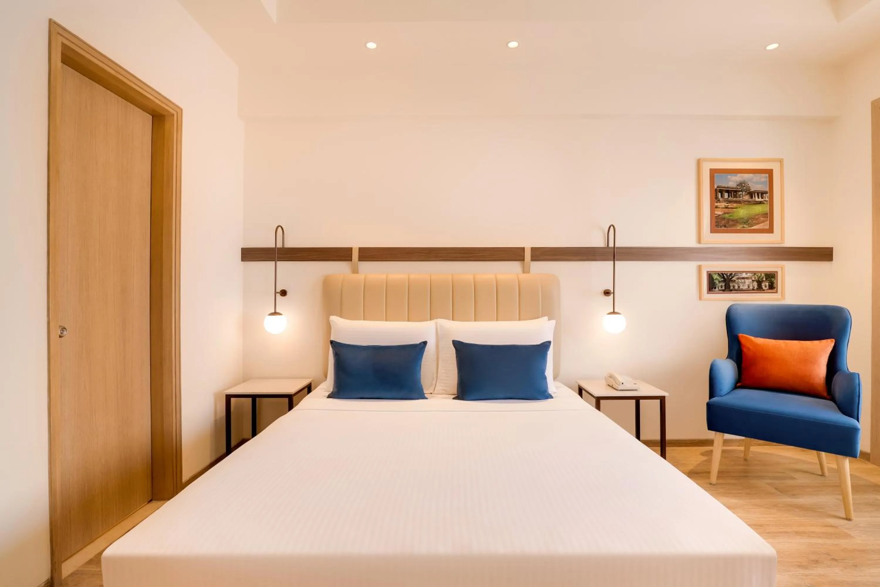 Bed in Lemon Tree Premier, Ulsoor Lake, Bengaluru