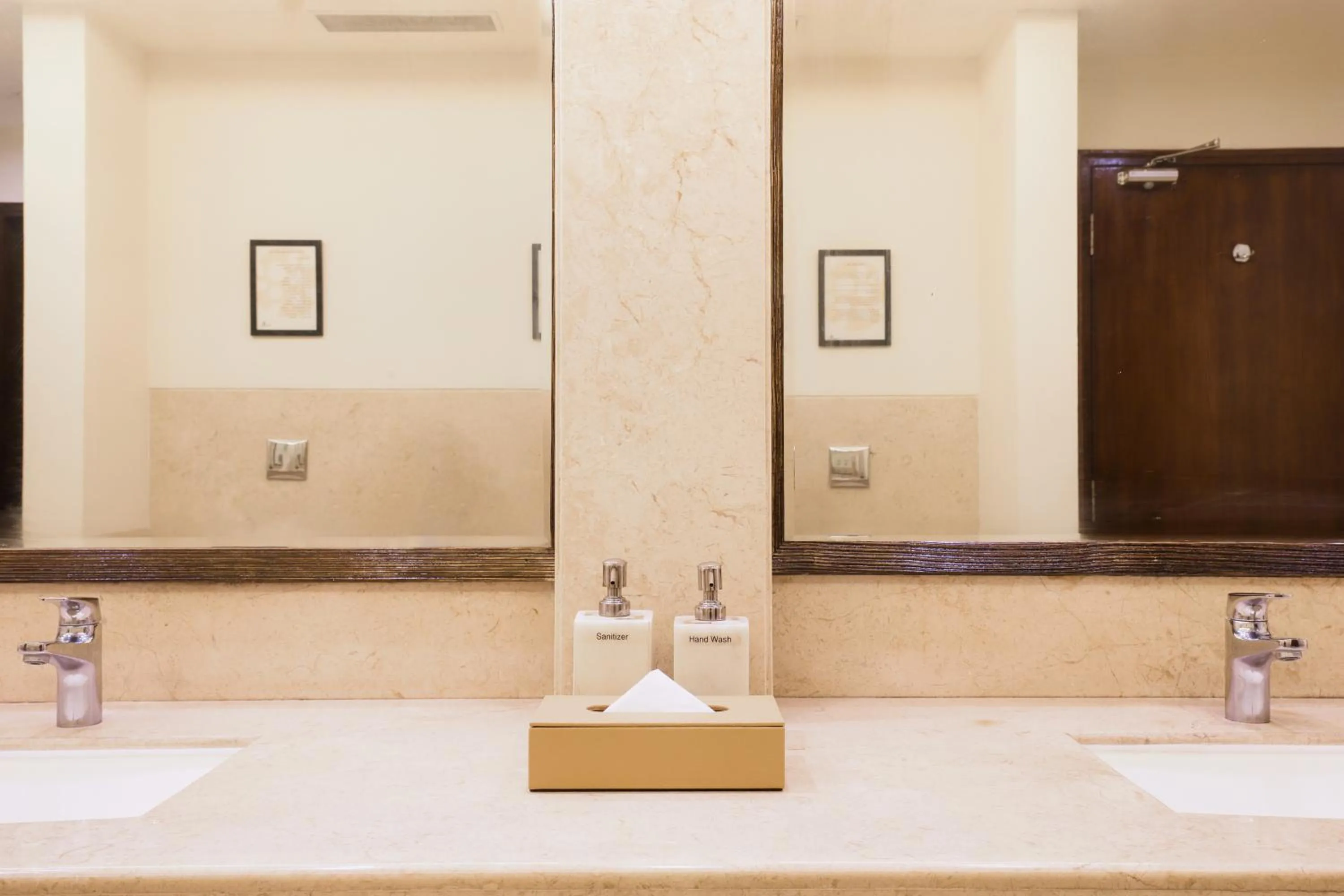 Lemon Tree Premier, Ulsoor Lake, Bengaluru